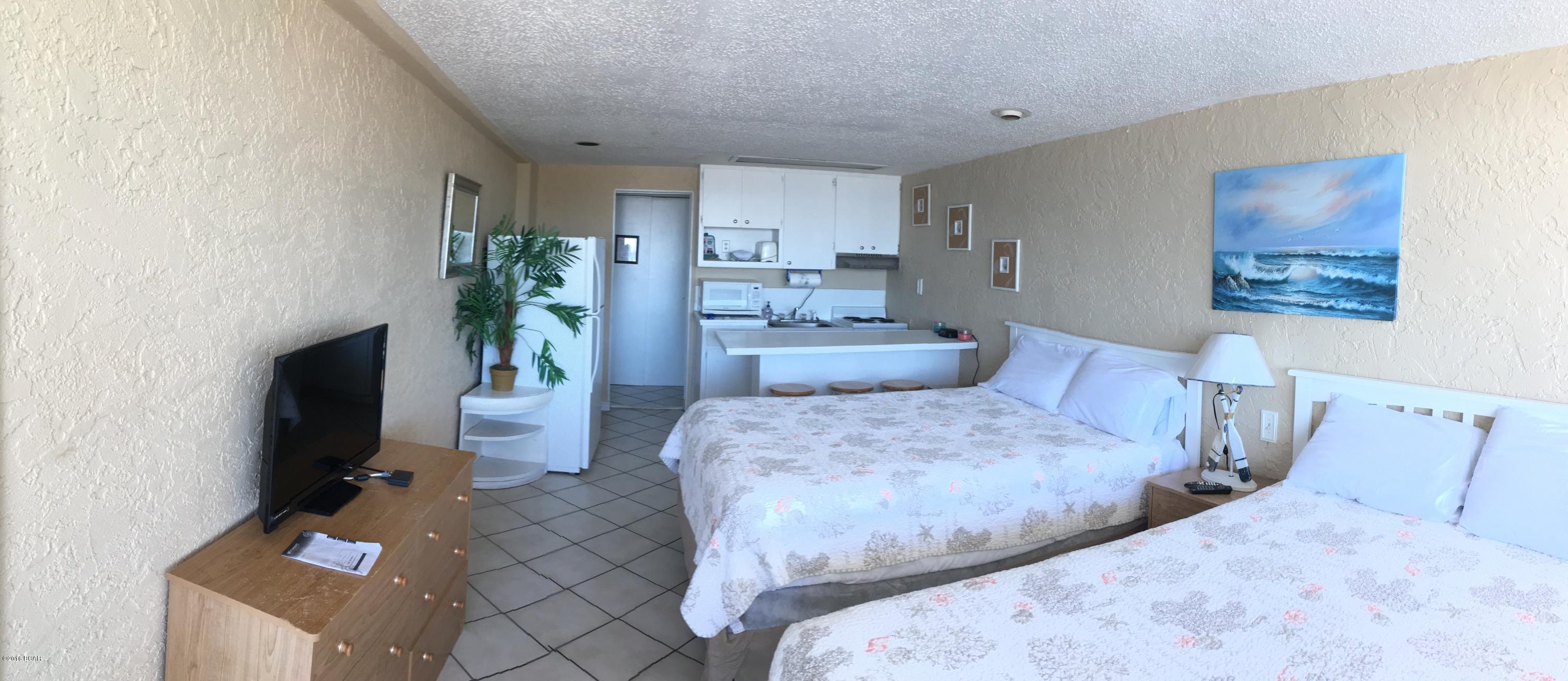 Fontainebleau Terrace - Residential