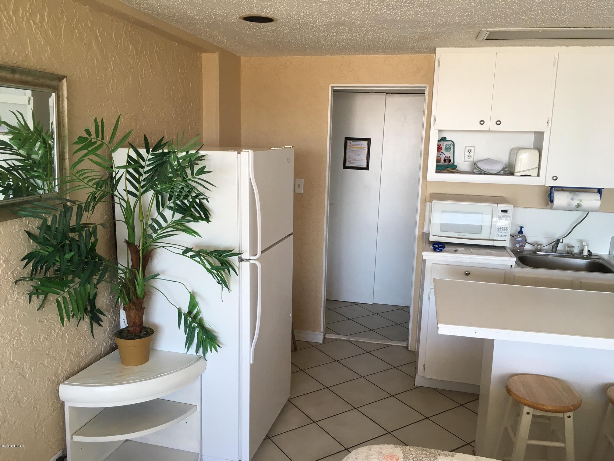 Fontainebleau Terrace - Residential