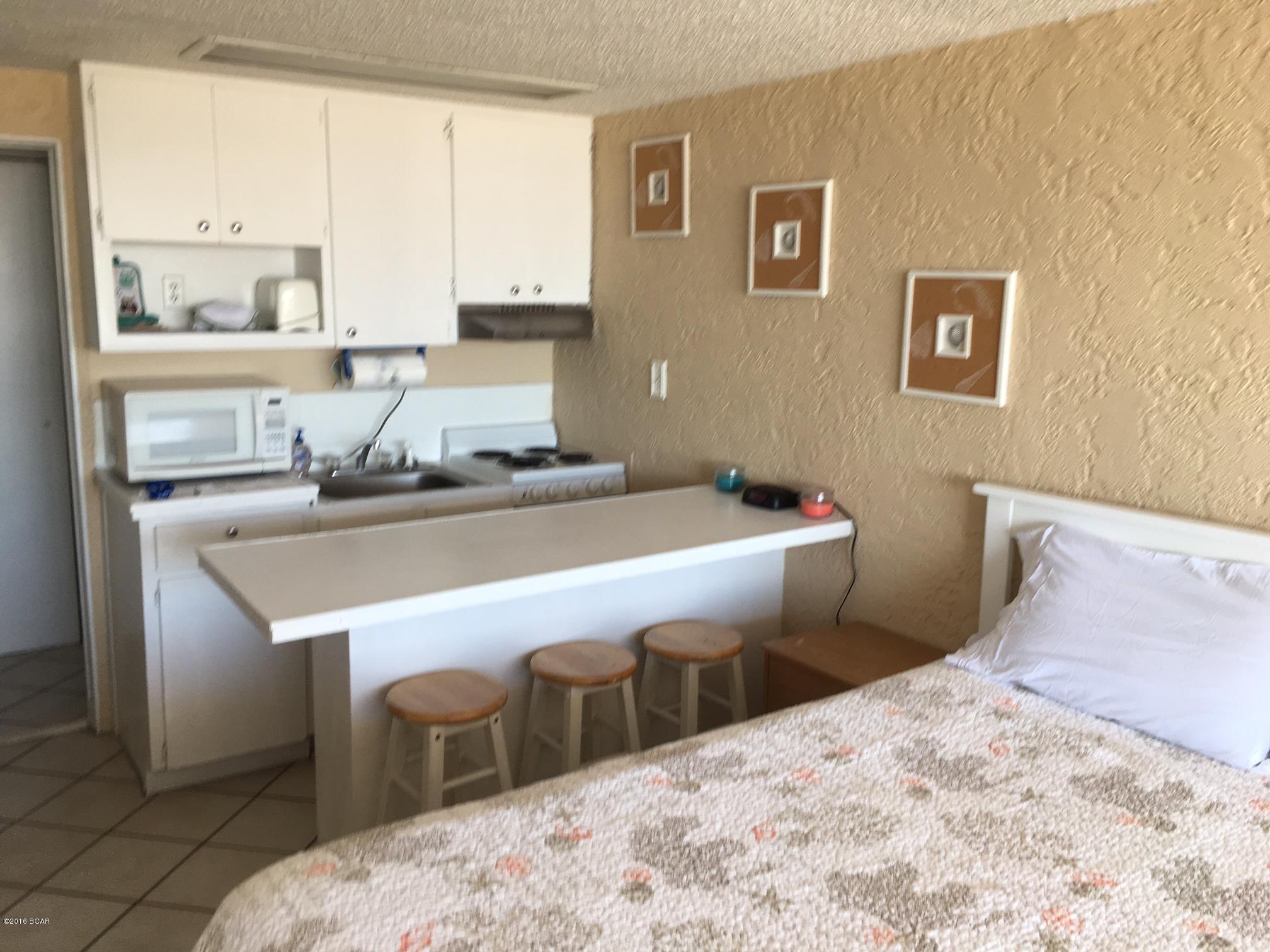 Fontainebleau Terrace - Residential