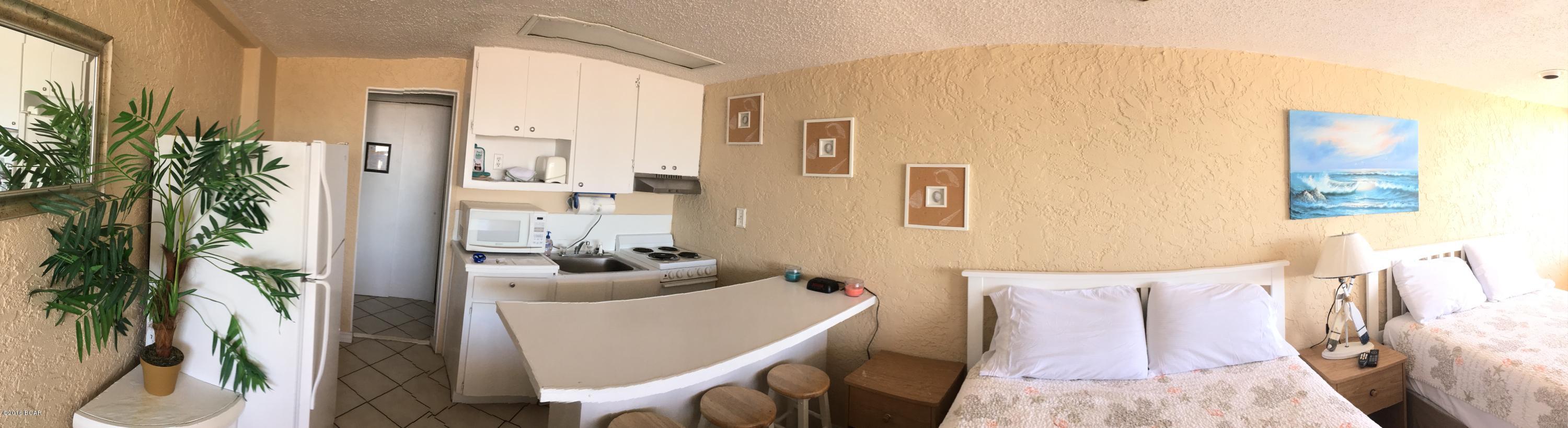 Fontainebleau Terrace - Residential