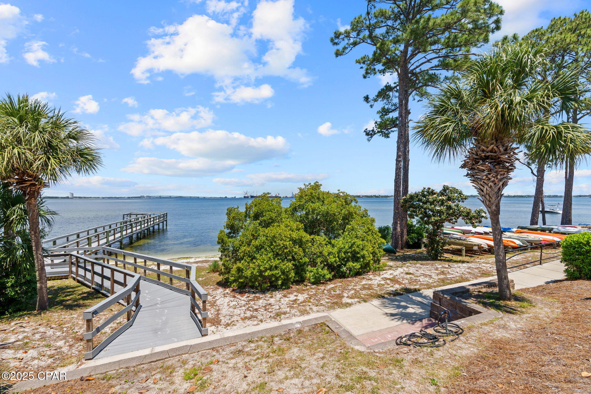 Magnolia Bay Club - Residential