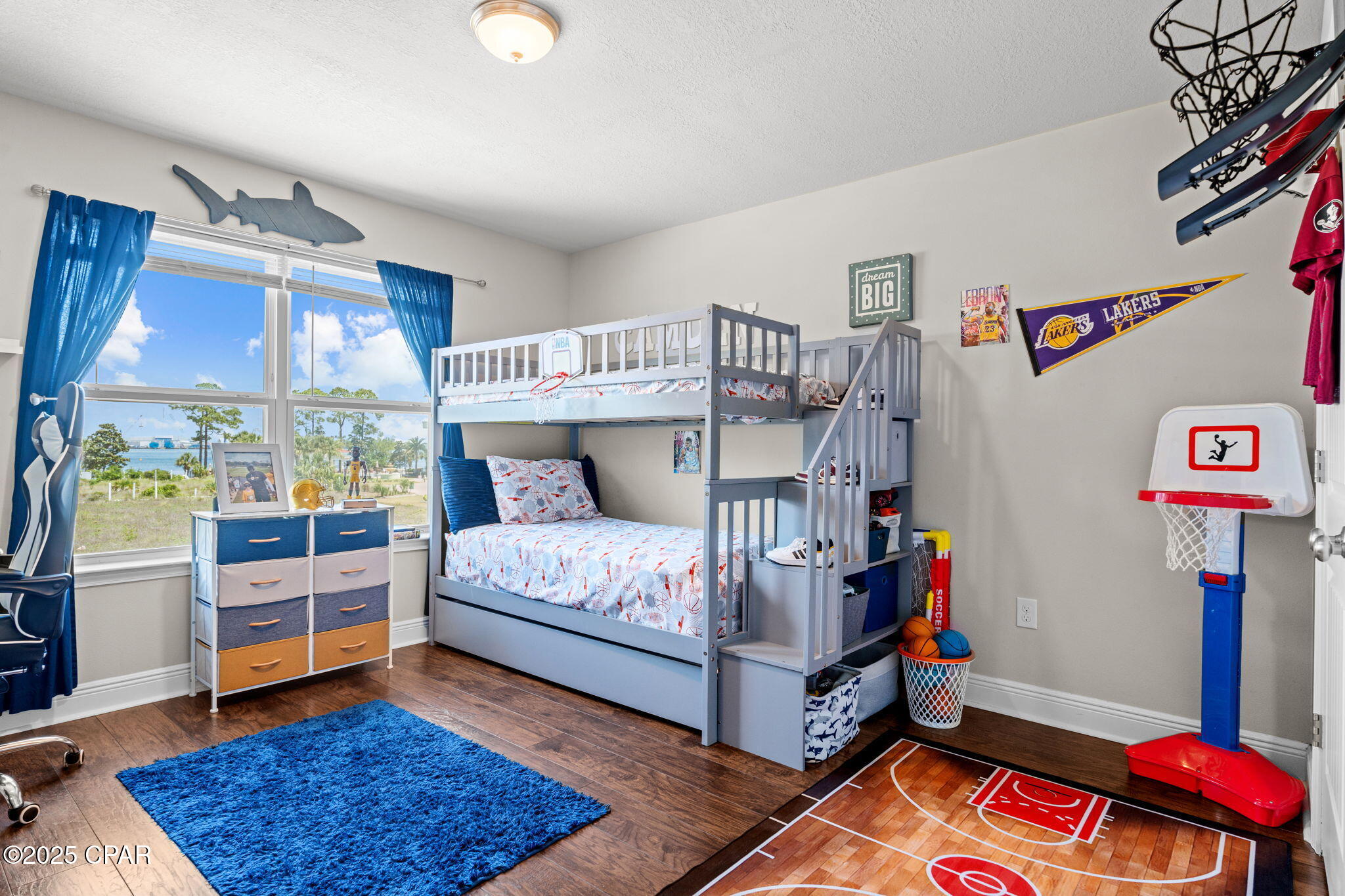 Magnolia Bay Club - Residential