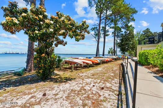 Magnolia Bay Club - Residential