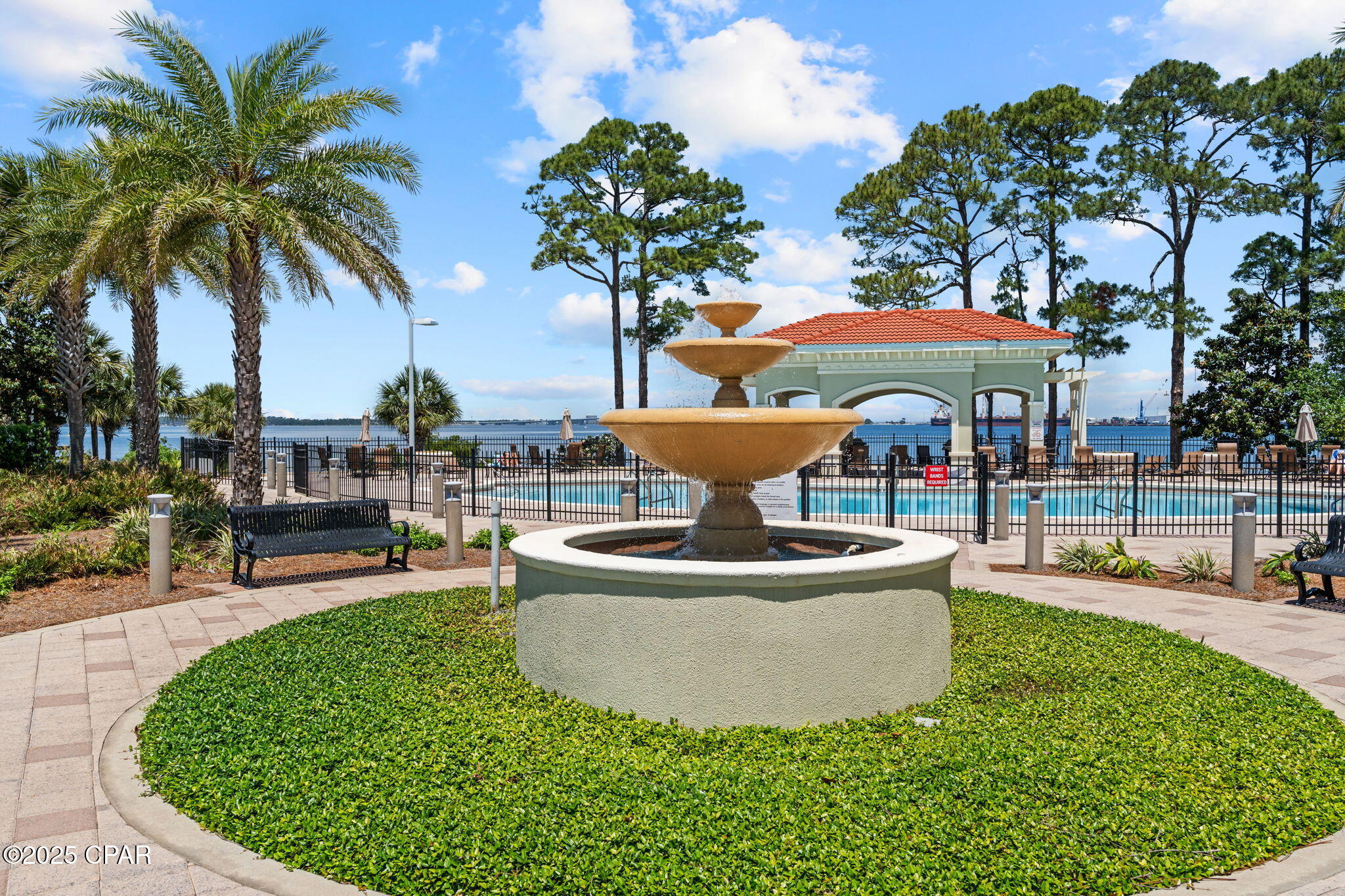 Magnolia Bay Club - Residential