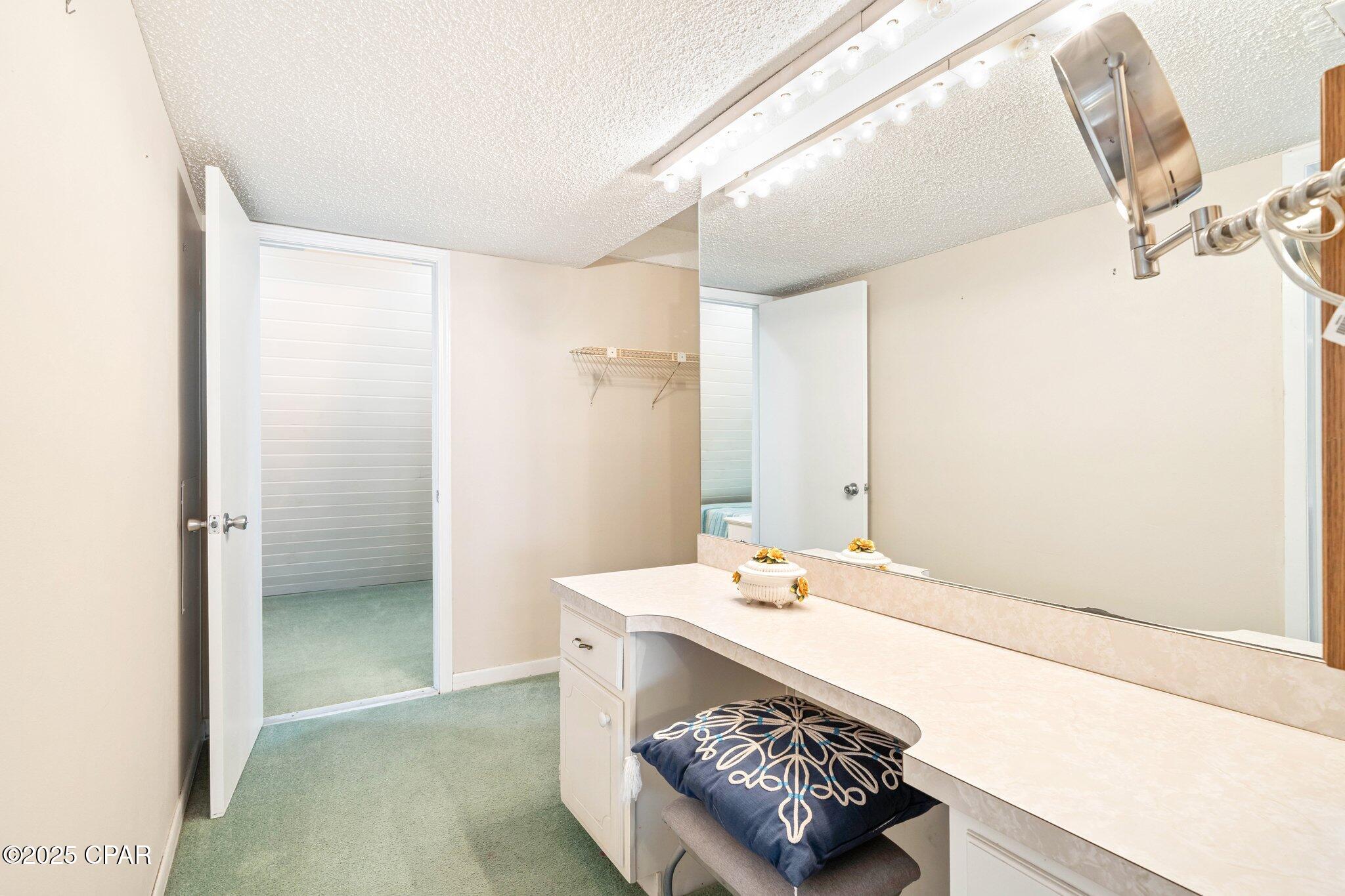 Shores - Residential