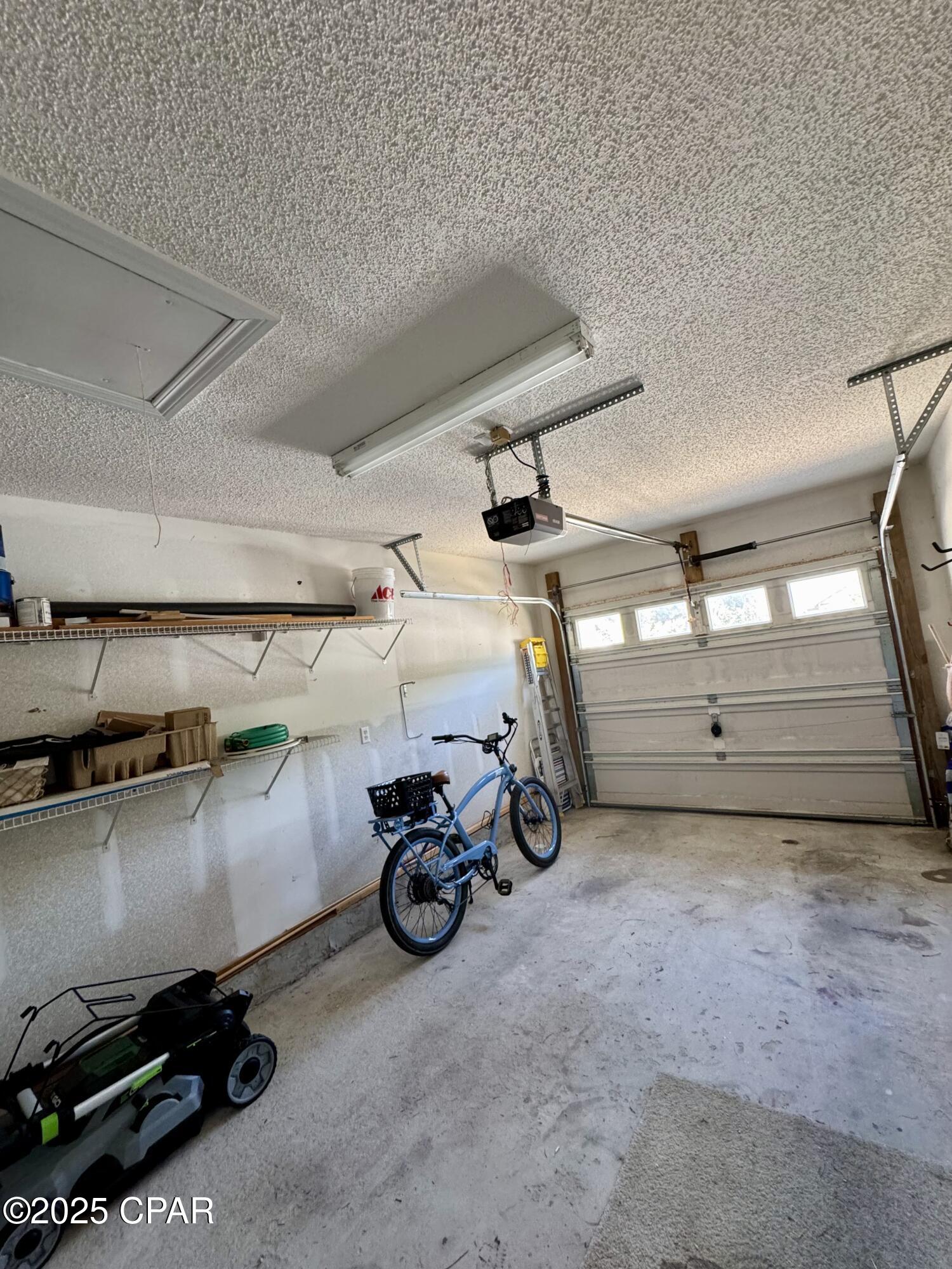 Escada - Residential