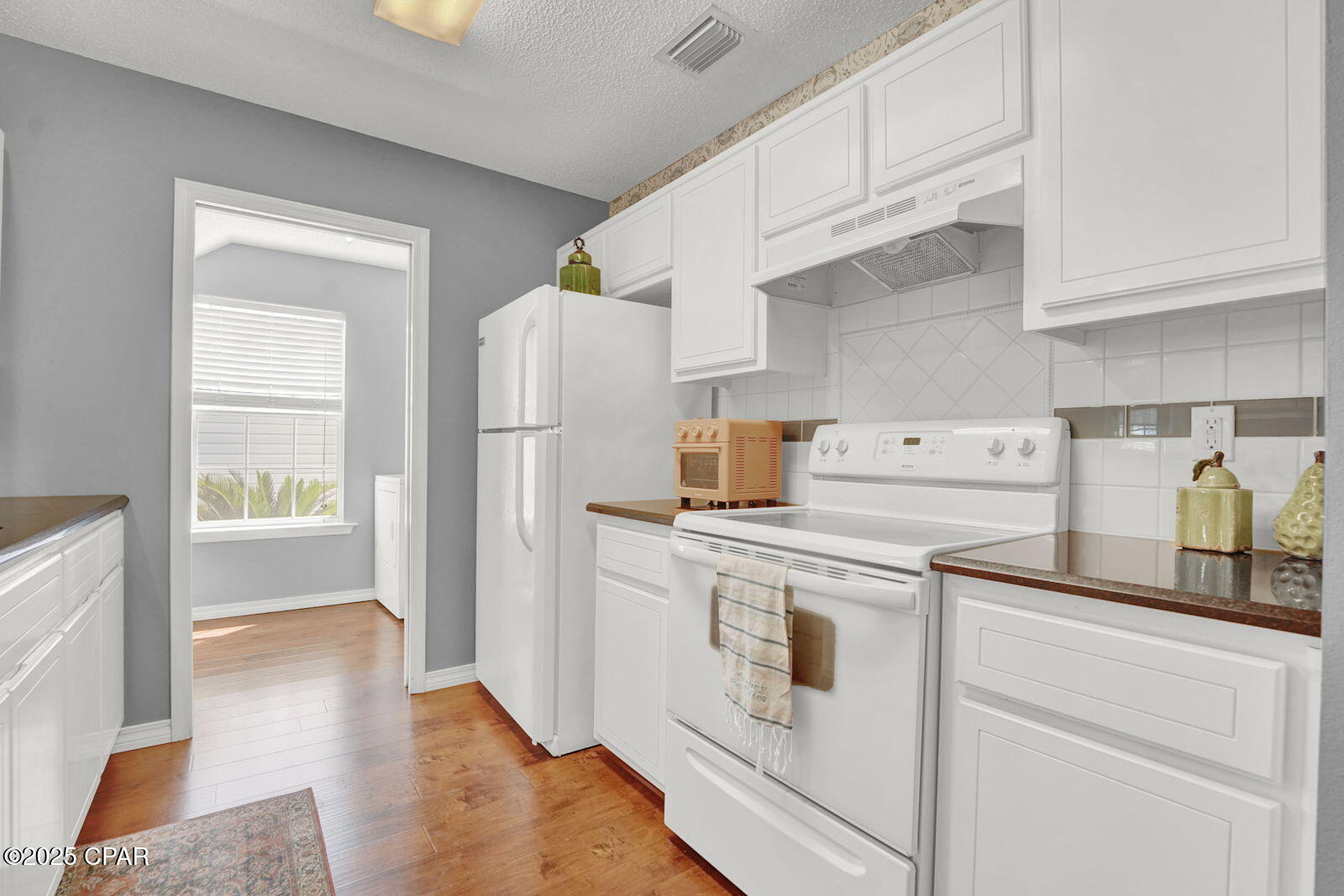 Escada - Residential