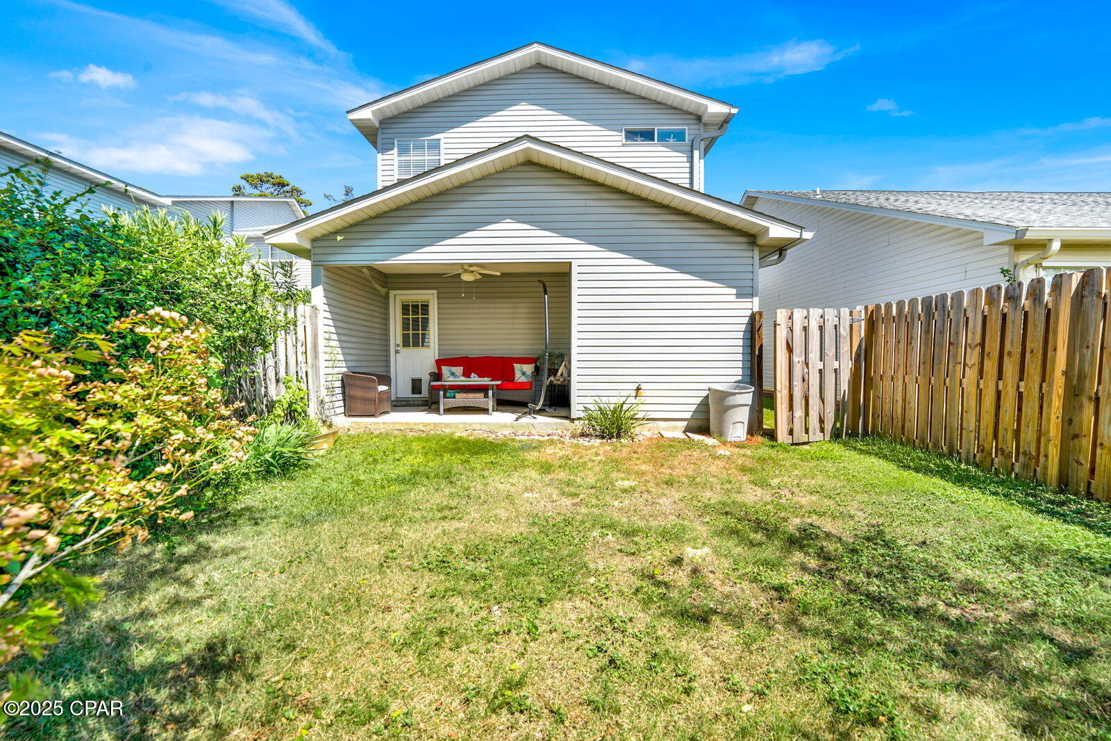 Escada - Residential