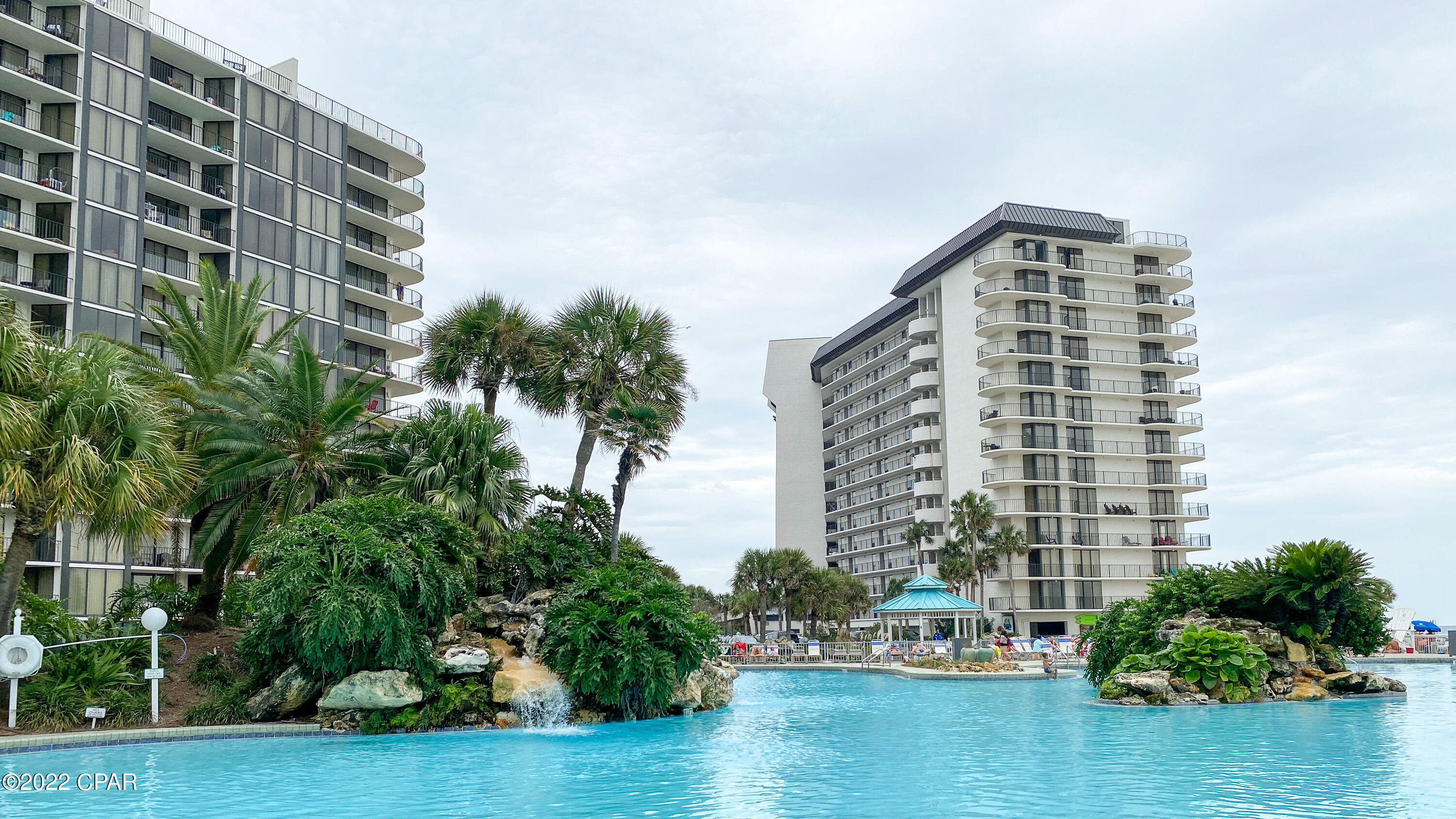 Edgewater Golf Villas V-B - Residential