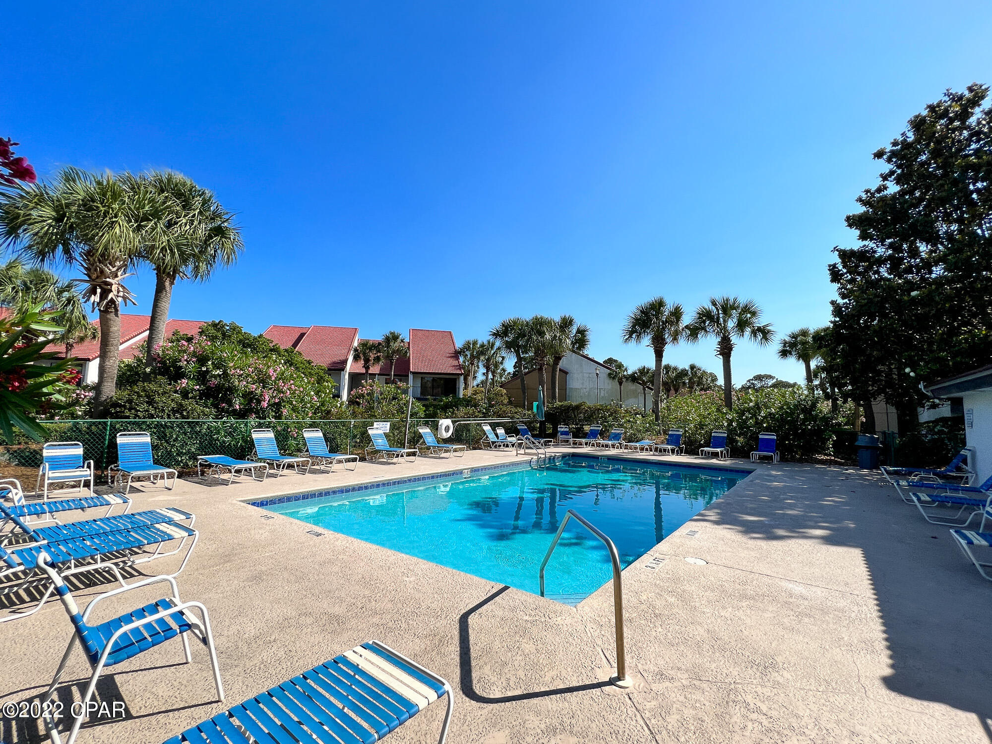 Edgewater Golf Villas V-B - Residential