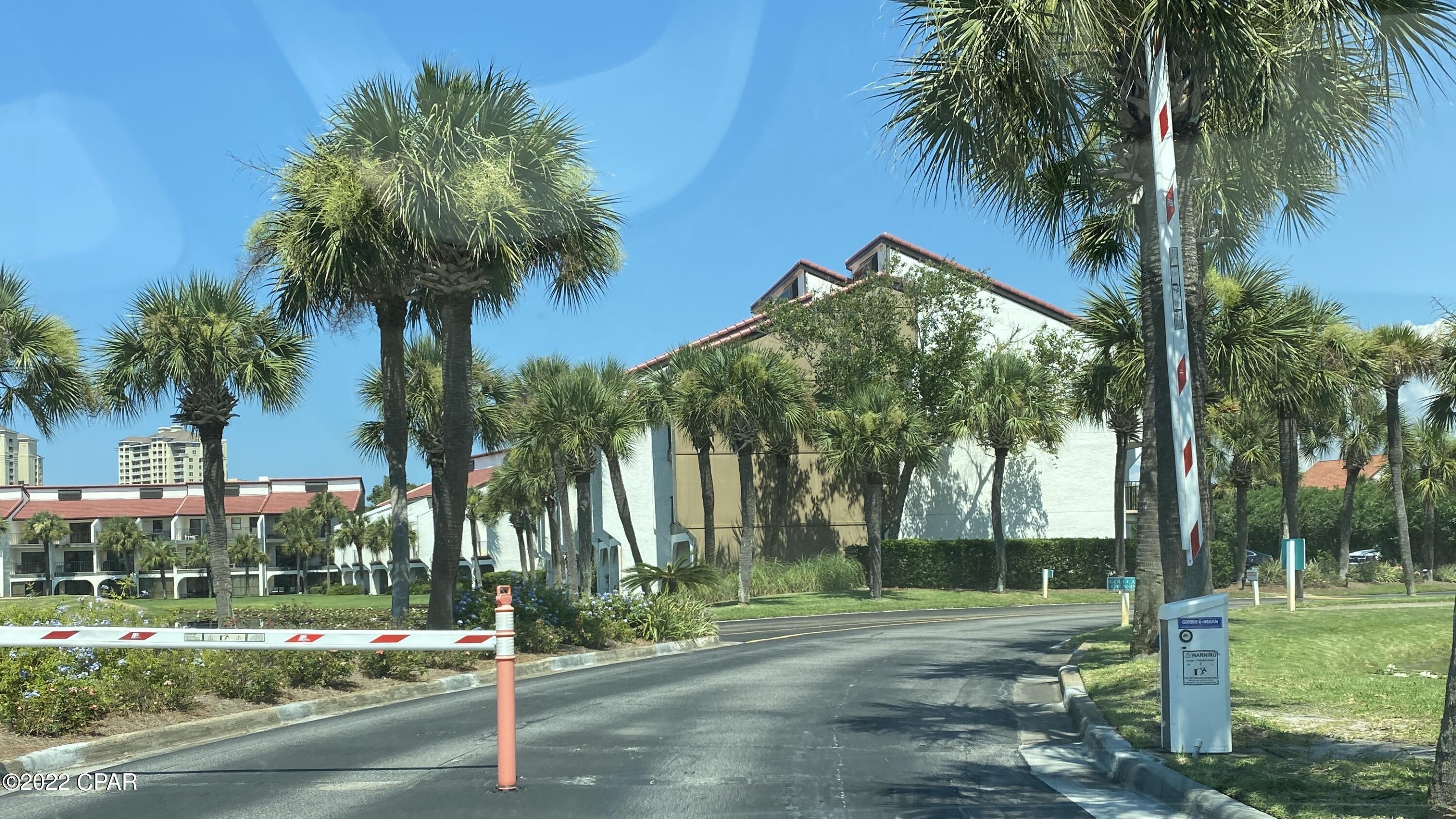 Edgewater Golf Villas V-B - Residential