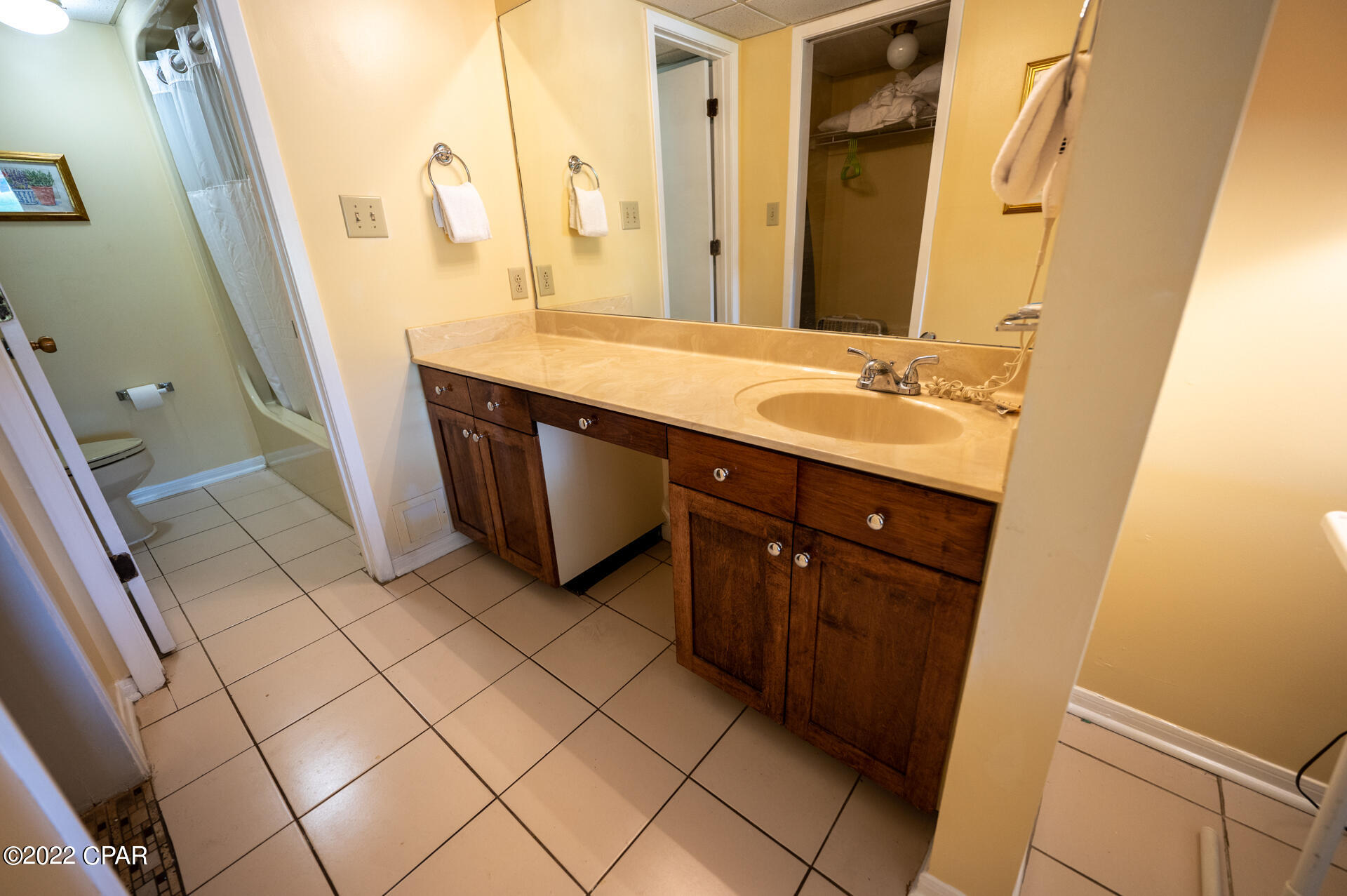 Edgewater Golf Villas V-B - Residential