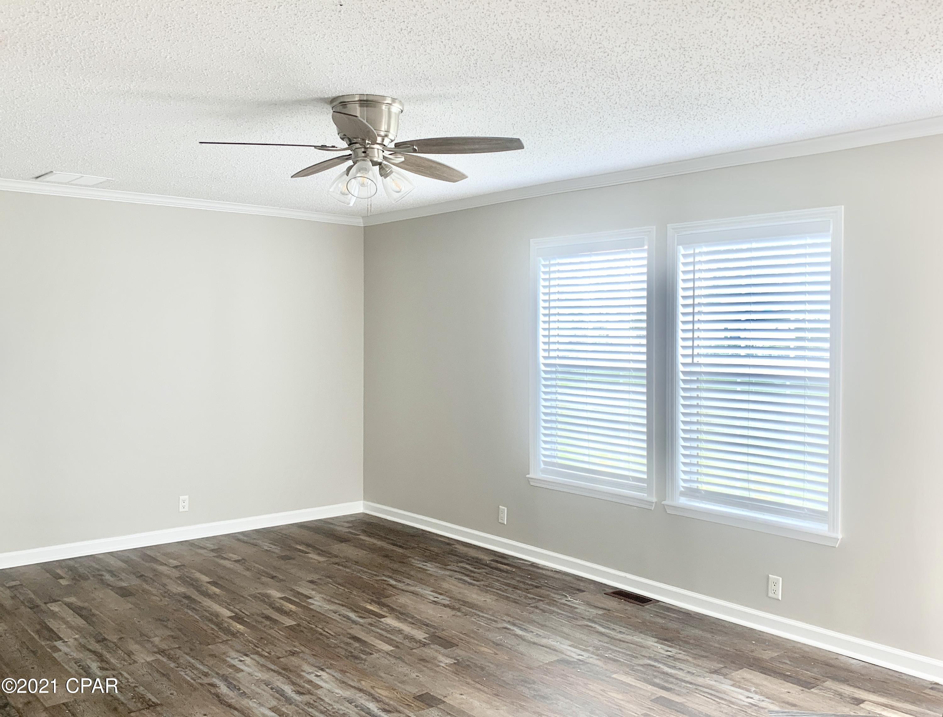 Creek Hollow Estates Unit - Residential