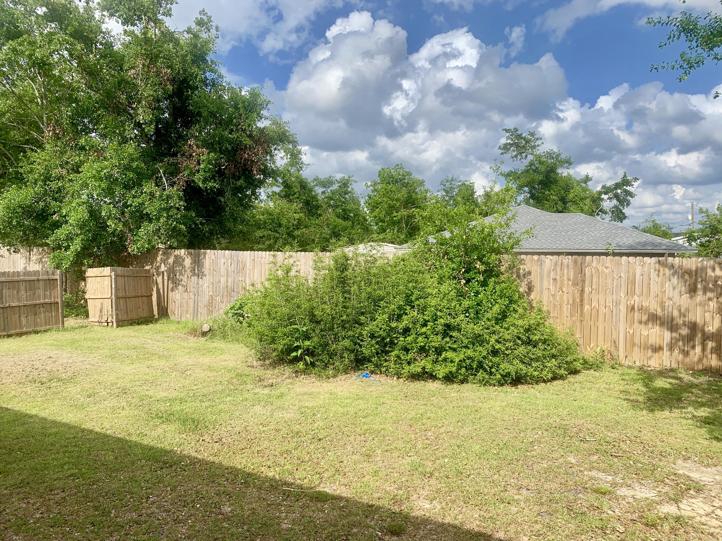 Creek Hollow Estates Unit - Residential