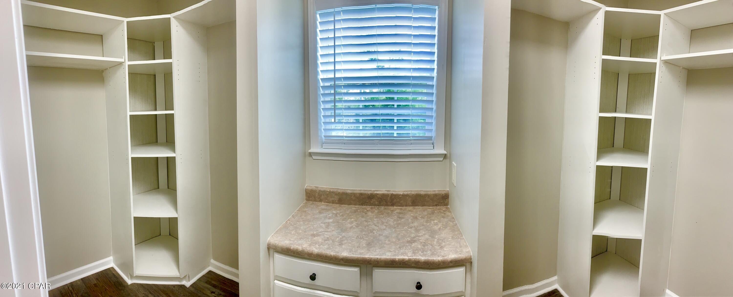 Creek Hollow Estates Unit - Residential