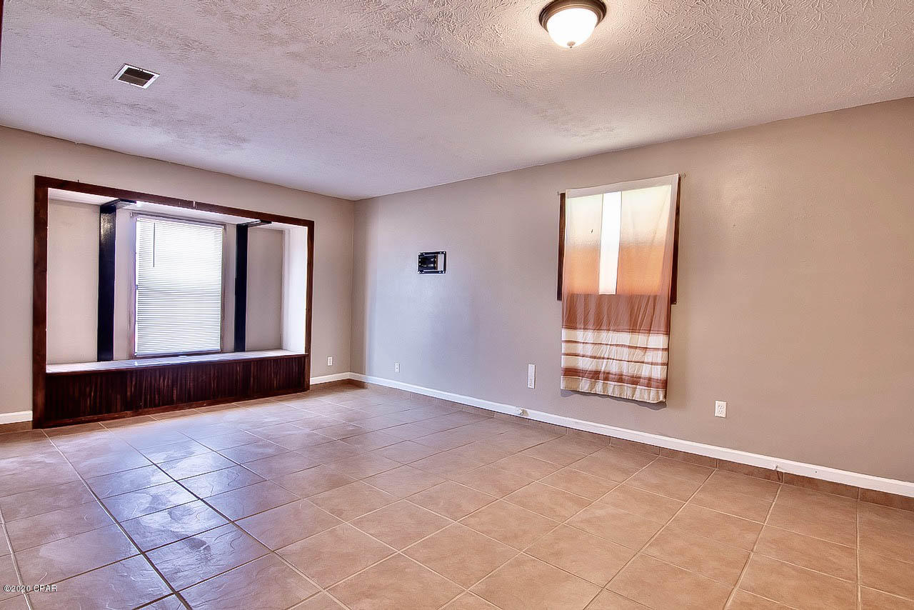 Towne & Country Lake Estates - Residential