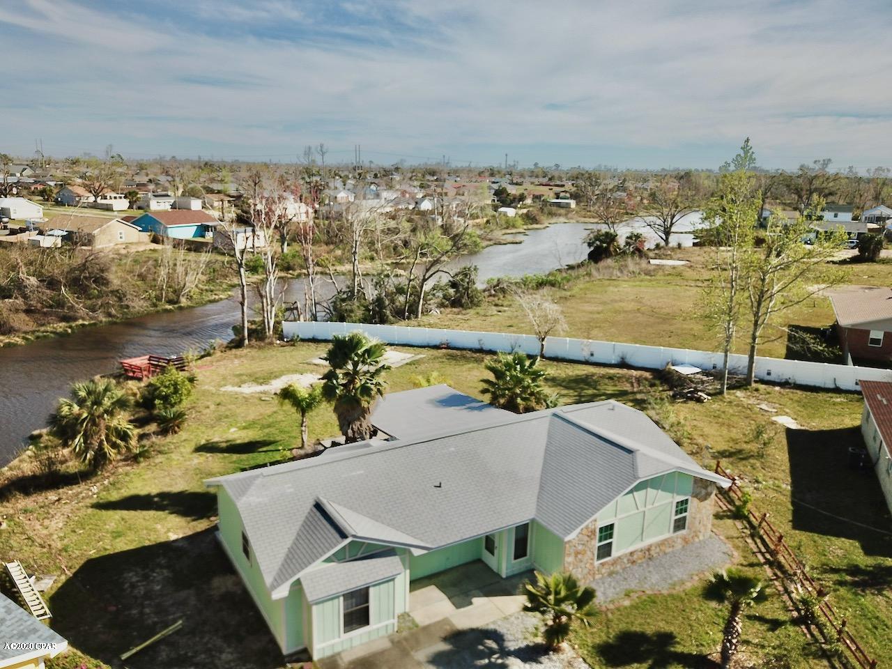 Towne & Country Lake Estates - Residential