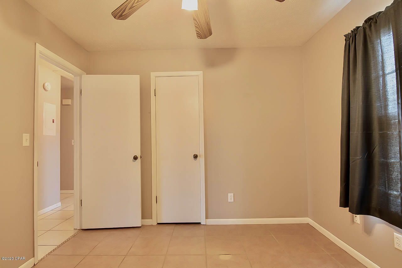 Towne & Country Lake Estates - Residential