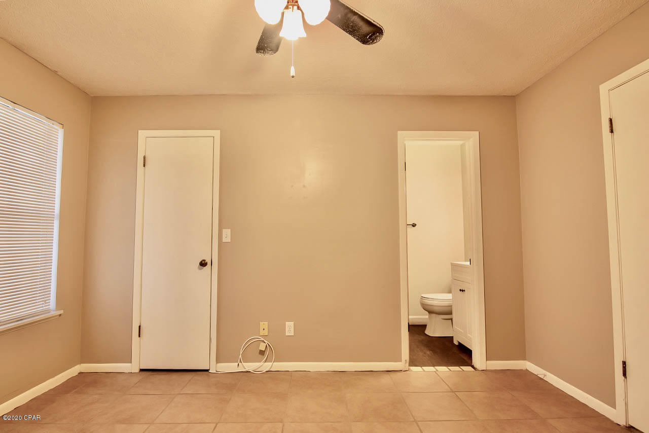 Towne & Country Lake Estates - Residential