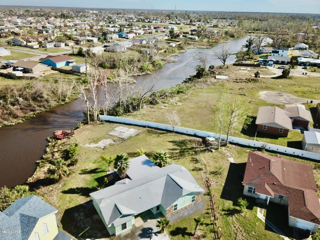 Towne & Country Lake Estates - Residential