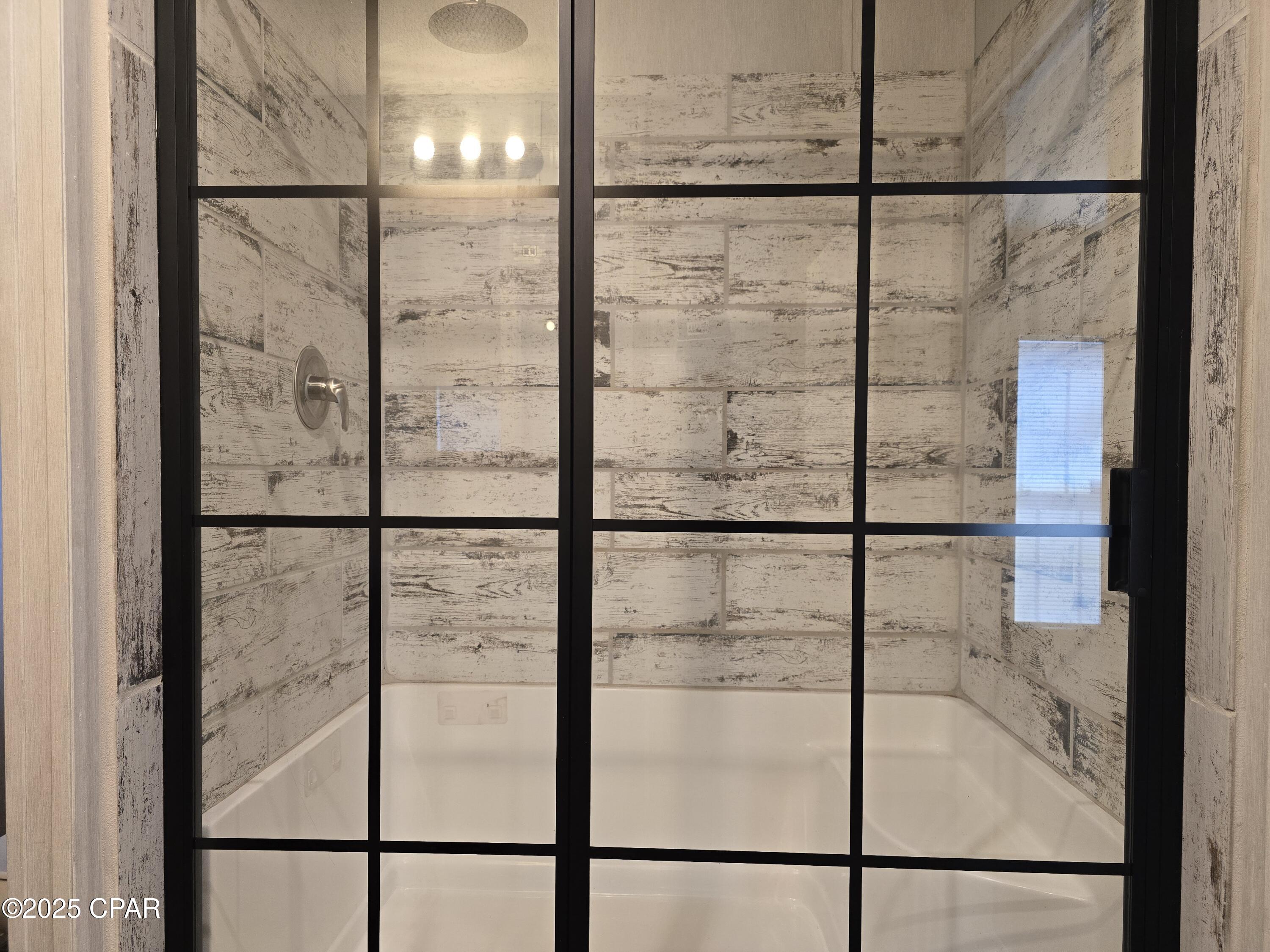 Tung Grove Ests 1st Sec - Residential