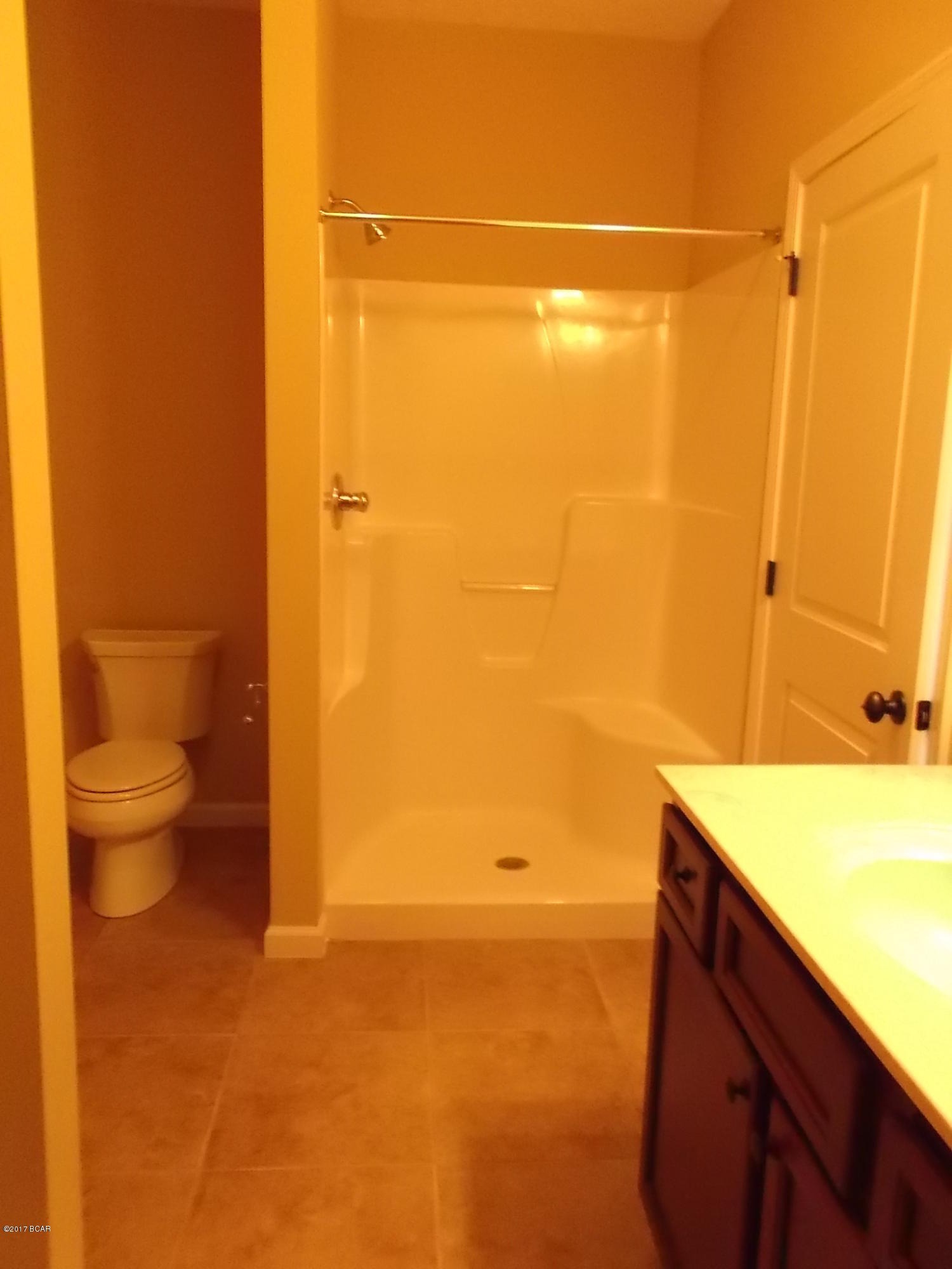 [No Recorded Subdiv] - Residential Lease