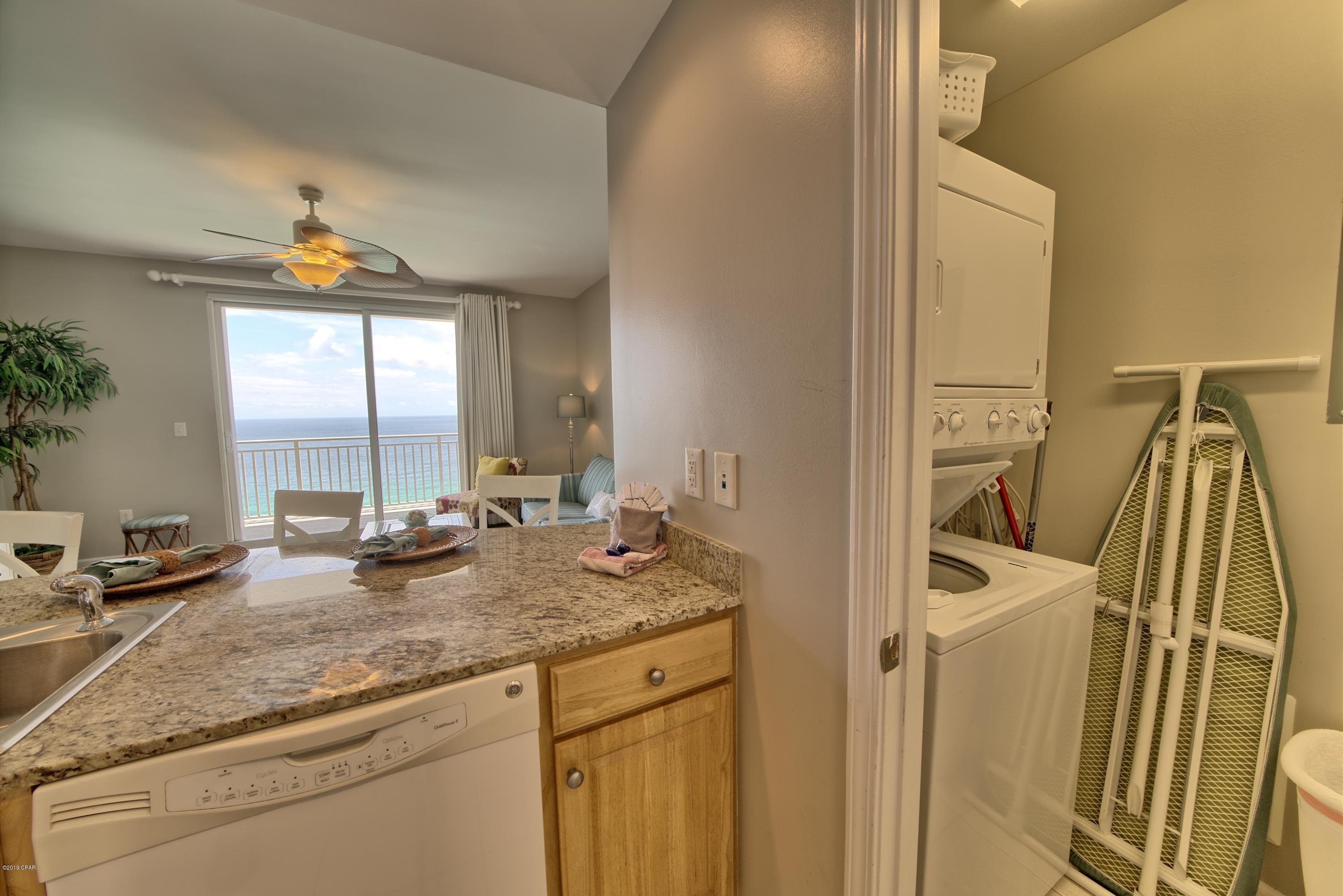 Splash Condo - Residential