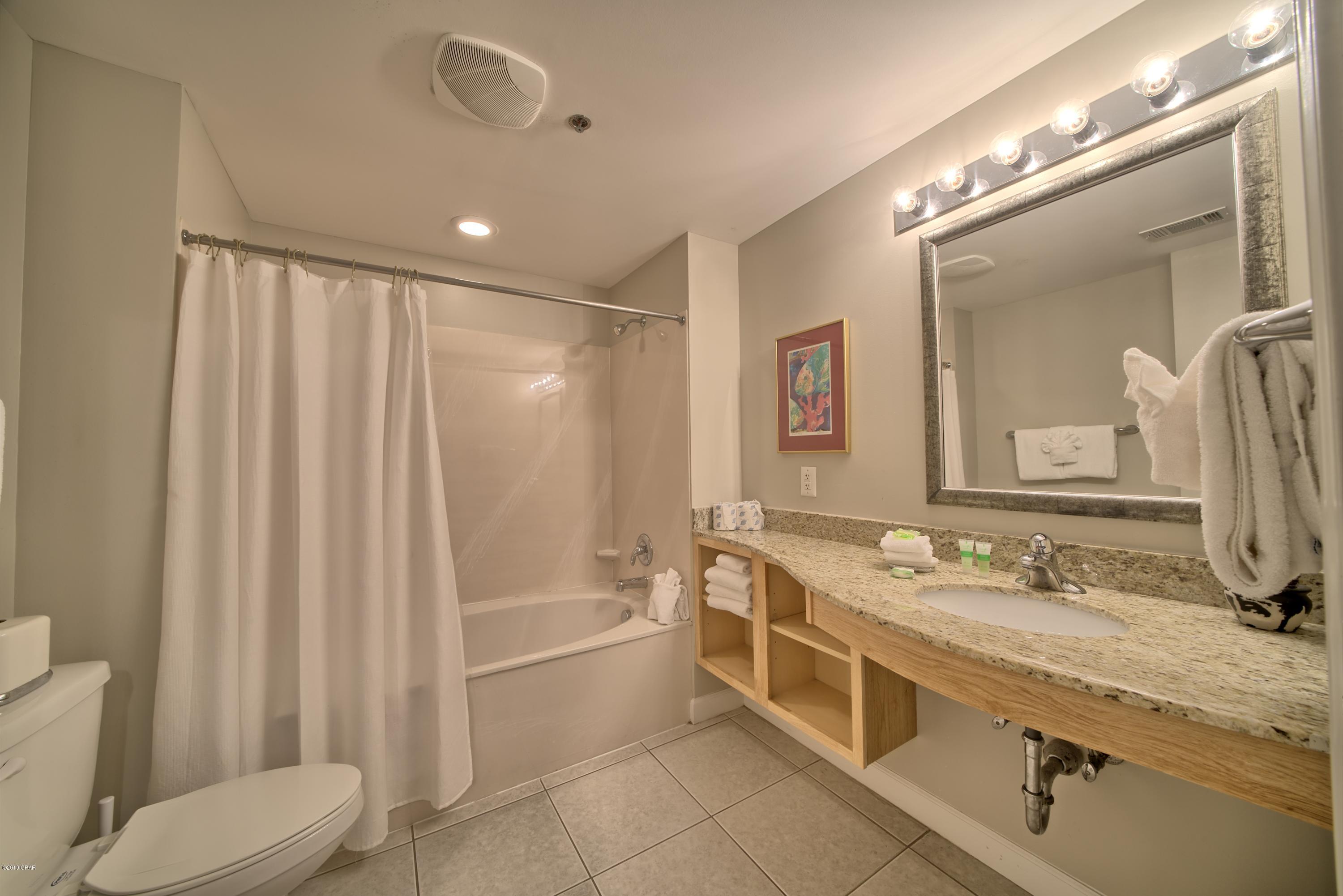 Splash Condo - Residential