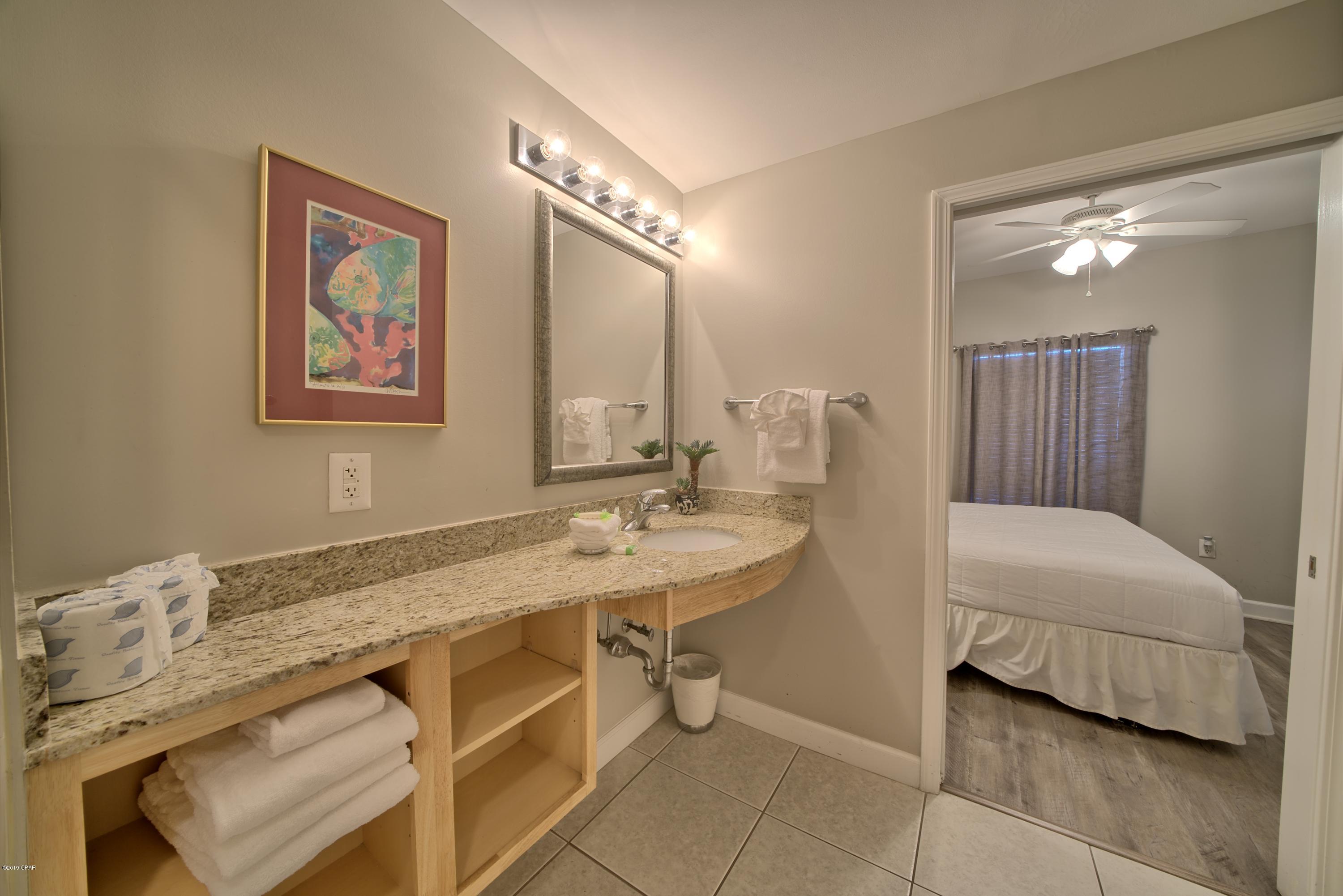 Splash Condo - Residential