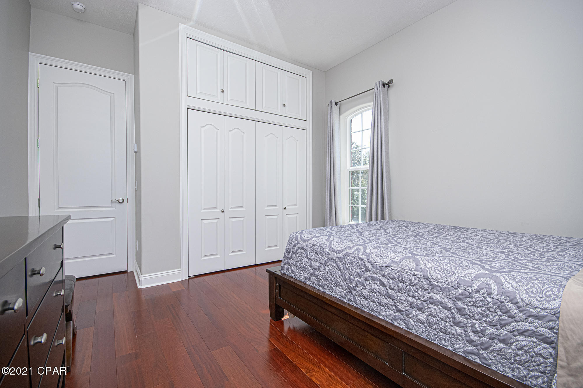 Cove Pointe - Residential