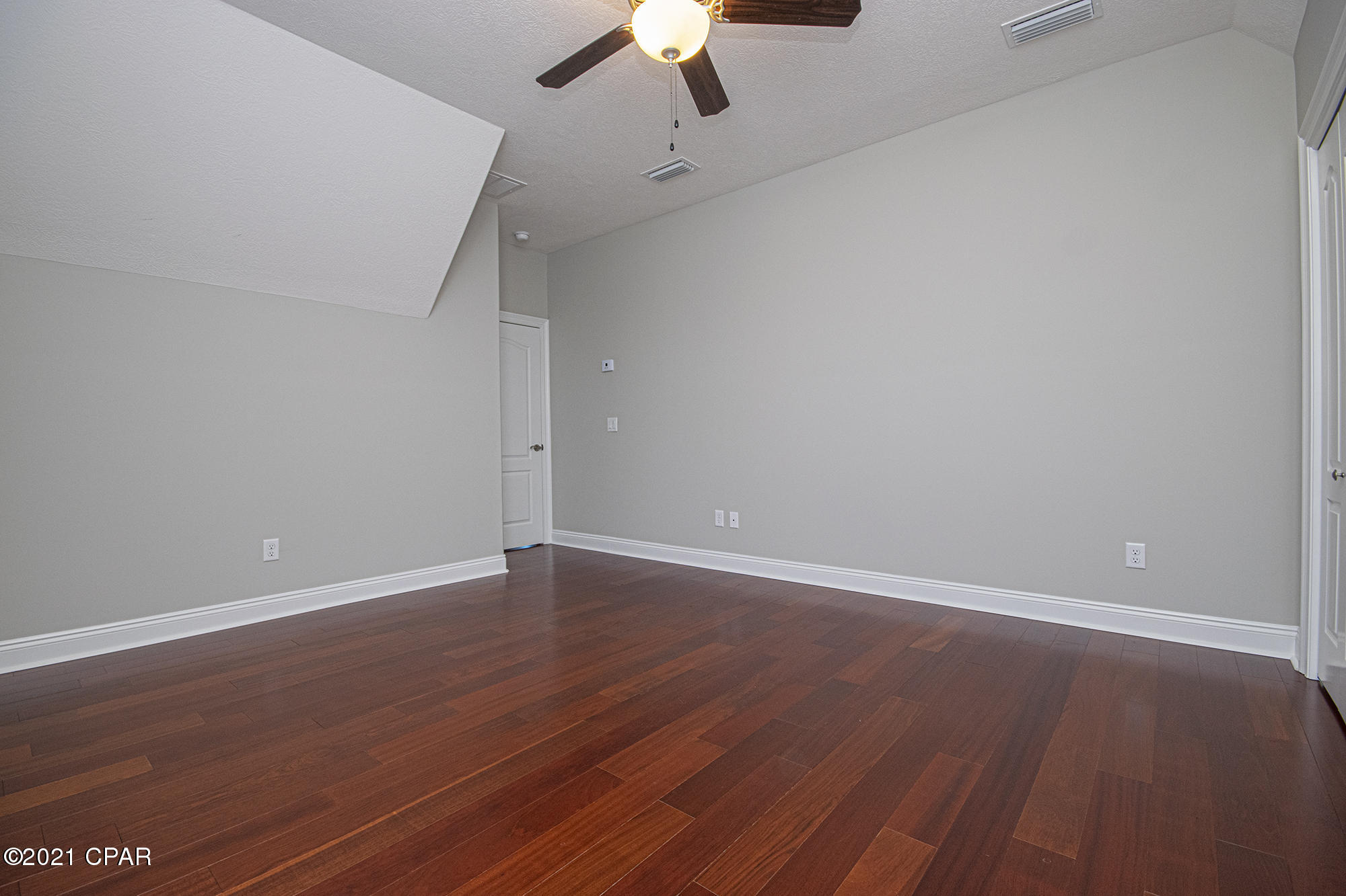 Cove Pointe - Residential