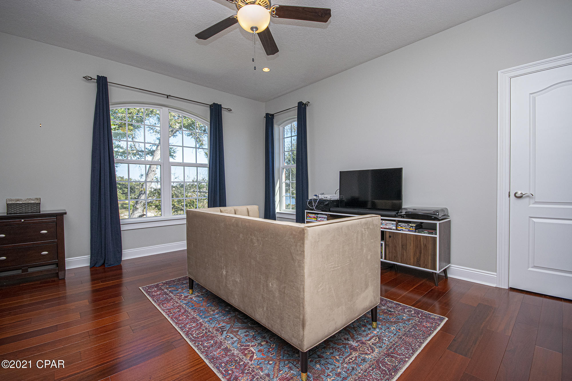 Cove Pointe - Residential