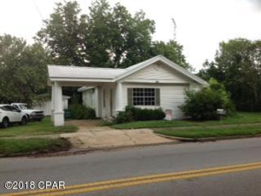 CURRENTLY UNDER CONTRACT, SELLER ACCEPTING BACKUP OFFERS.  NO HURRICANE DAMAGE!  Possible Lease Purchase Option. Large Three Bedroom Two Bath home, with a  bonus room.Updated with new wiring, roof, A/C and  flooring covering. Large Lot convenient to everything  in the Heart of Graceville. This Southern style home still maintains the character and charm of yesteryear with its high ceilings, french doors, and much more.