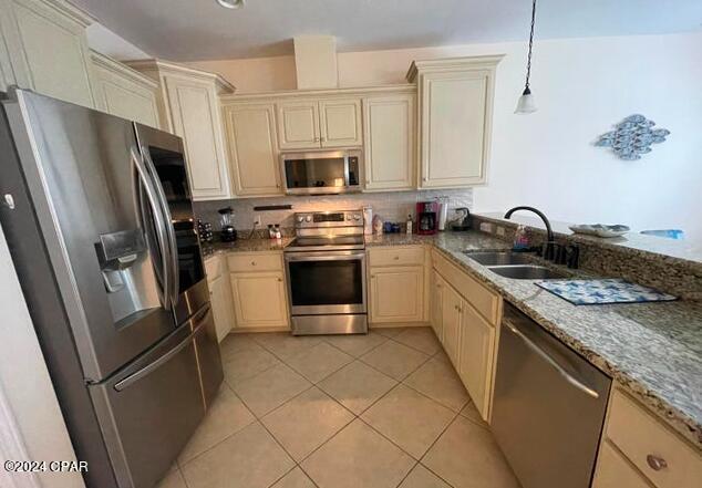 Annabella's Townhomes - Residential Lease