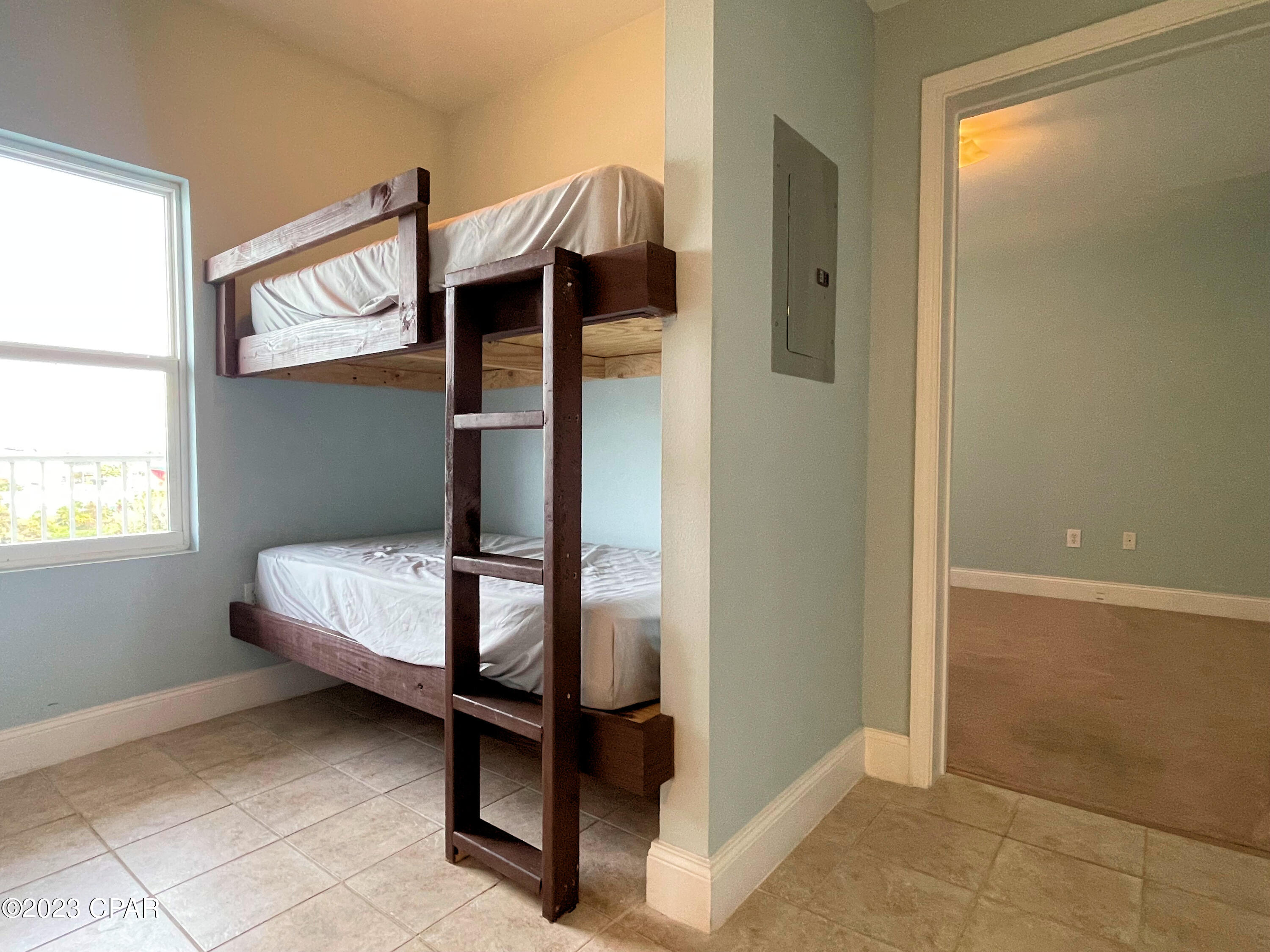 Laketown Wharf - Residential