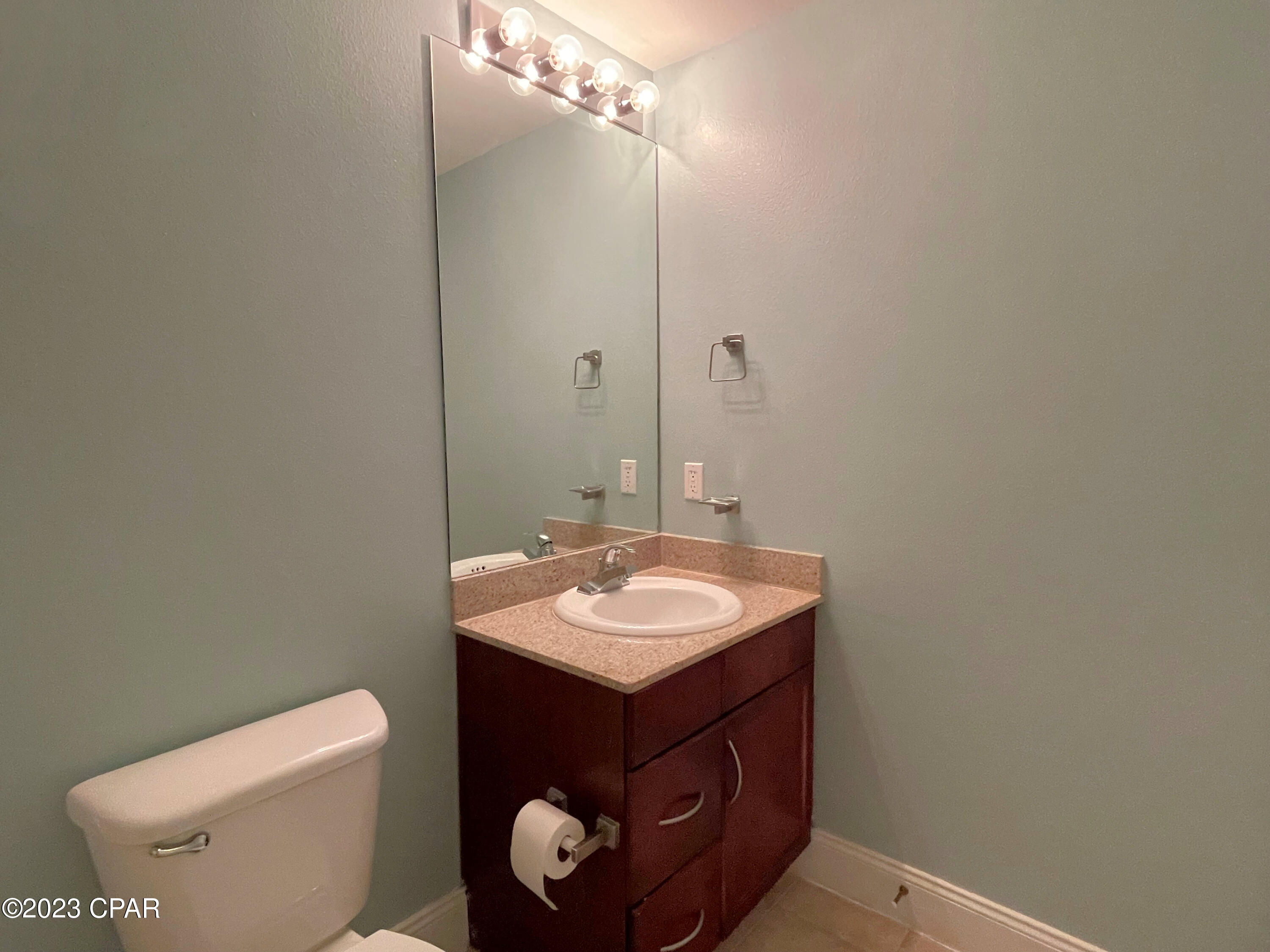 Laketown Wharf - Residential