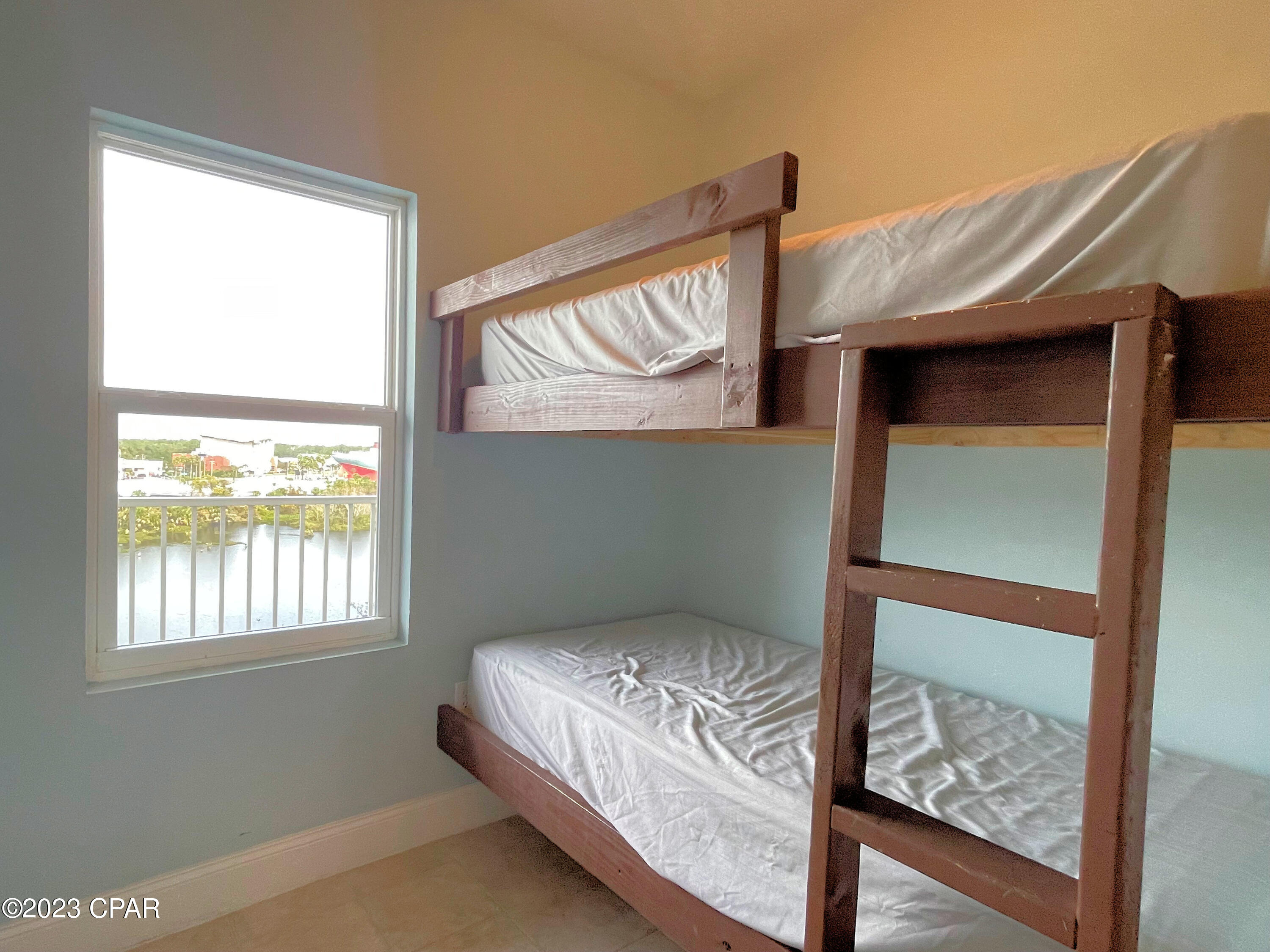 Laketown Wharf - Residential