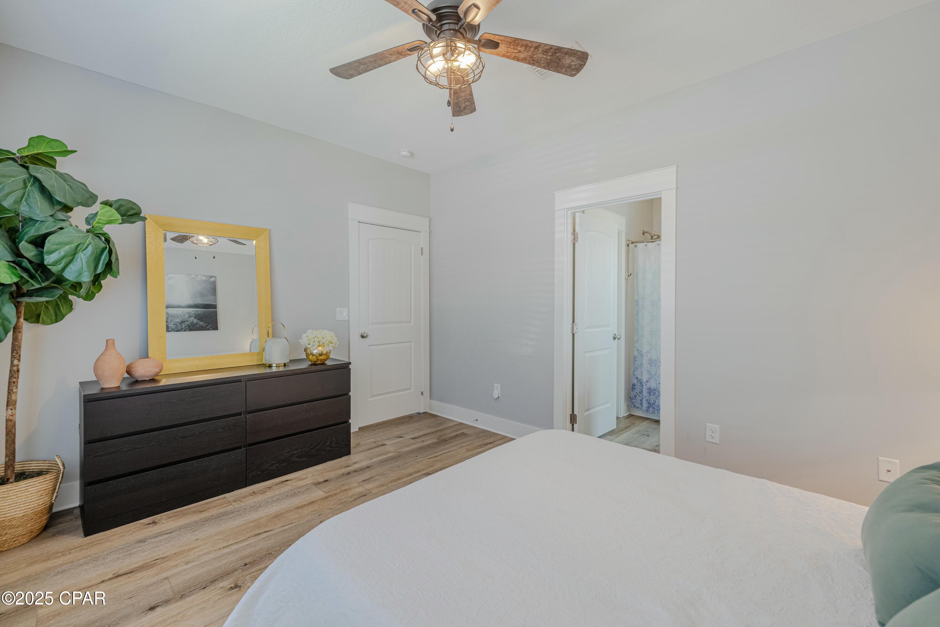 Magnolia Bay Club - Residential