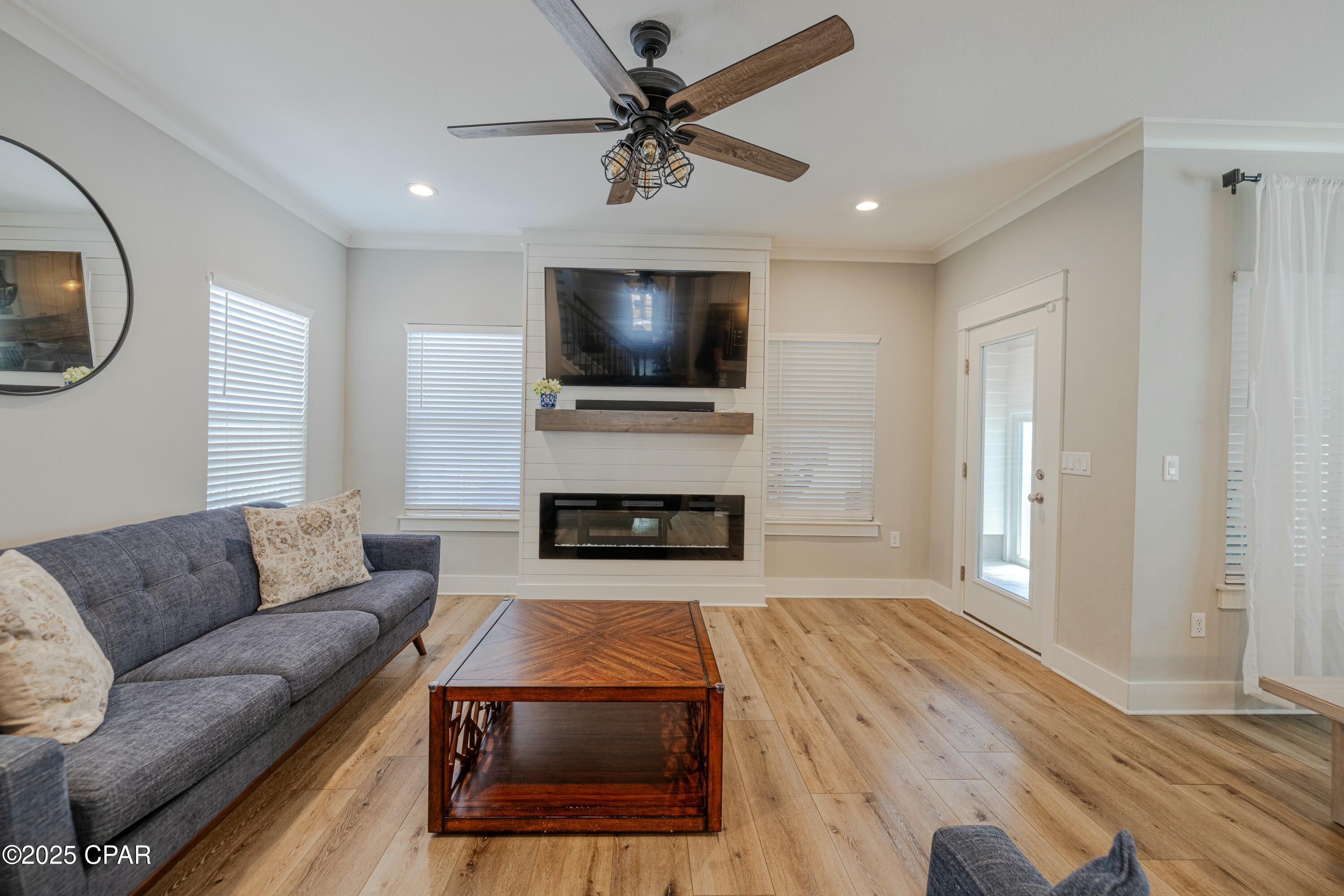 Magnolia Bay Club - Residential