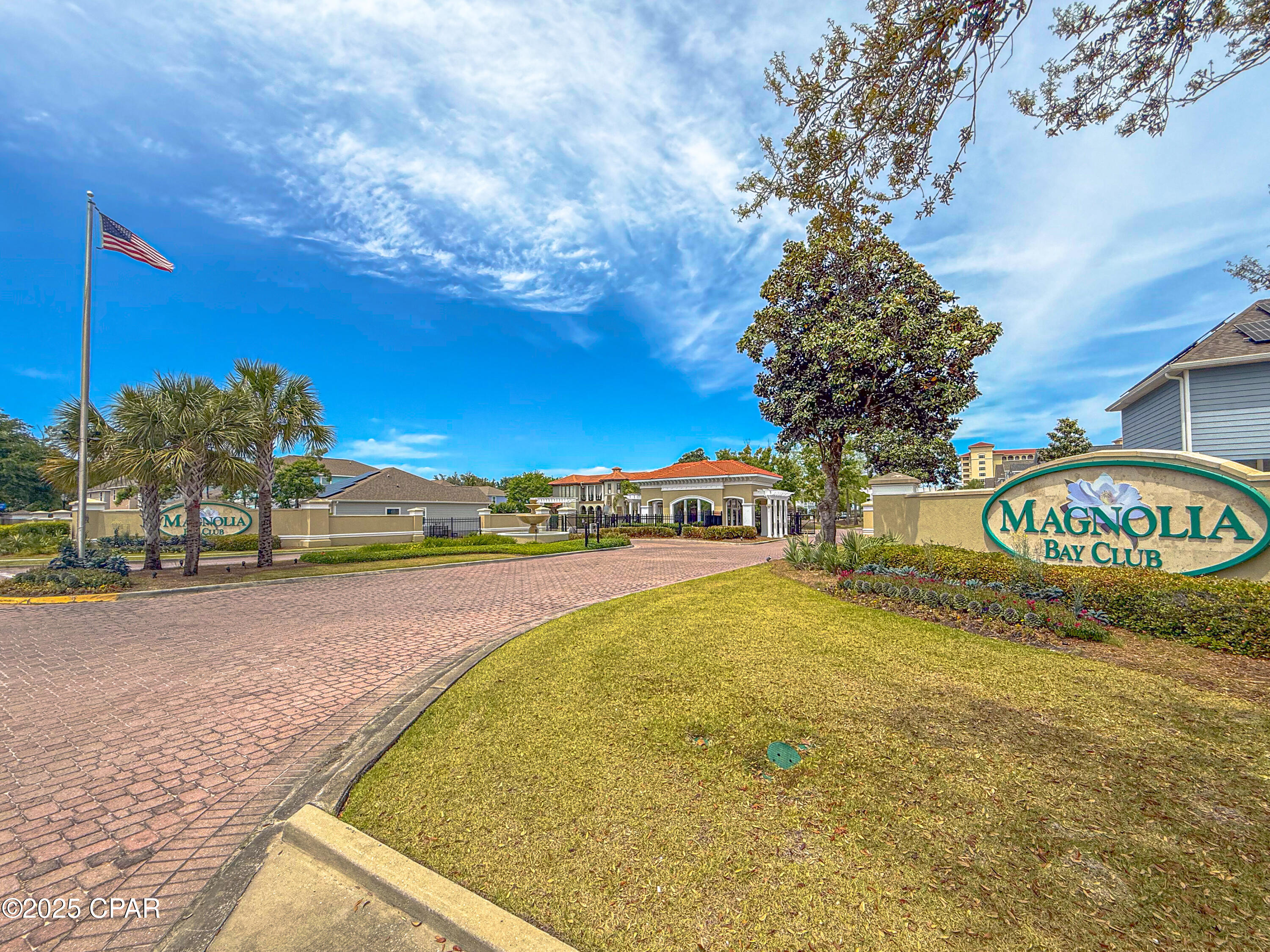 Magnolia Bay Club - Residential