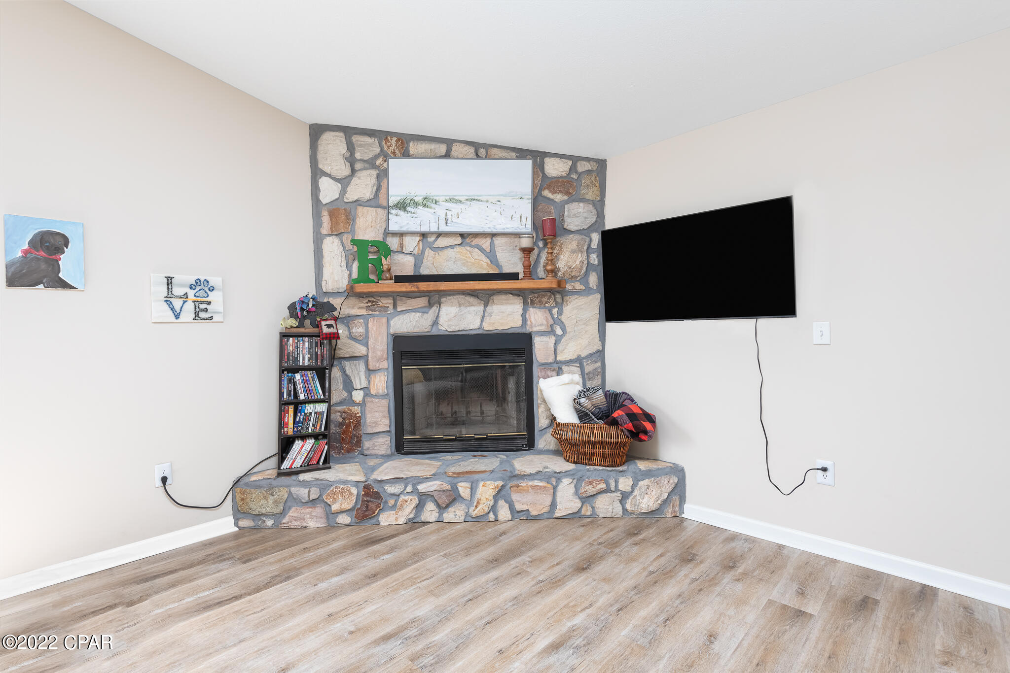 Shadow Bay Unt 3 & 4 - Residential