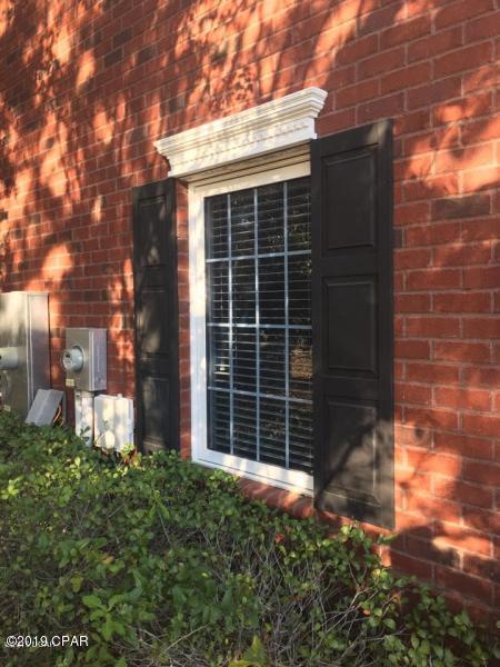 Forest Park - Commercial Lease