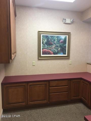 Forest Park - Commercial Lease