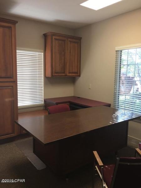 Forest Park - Commercial Lease