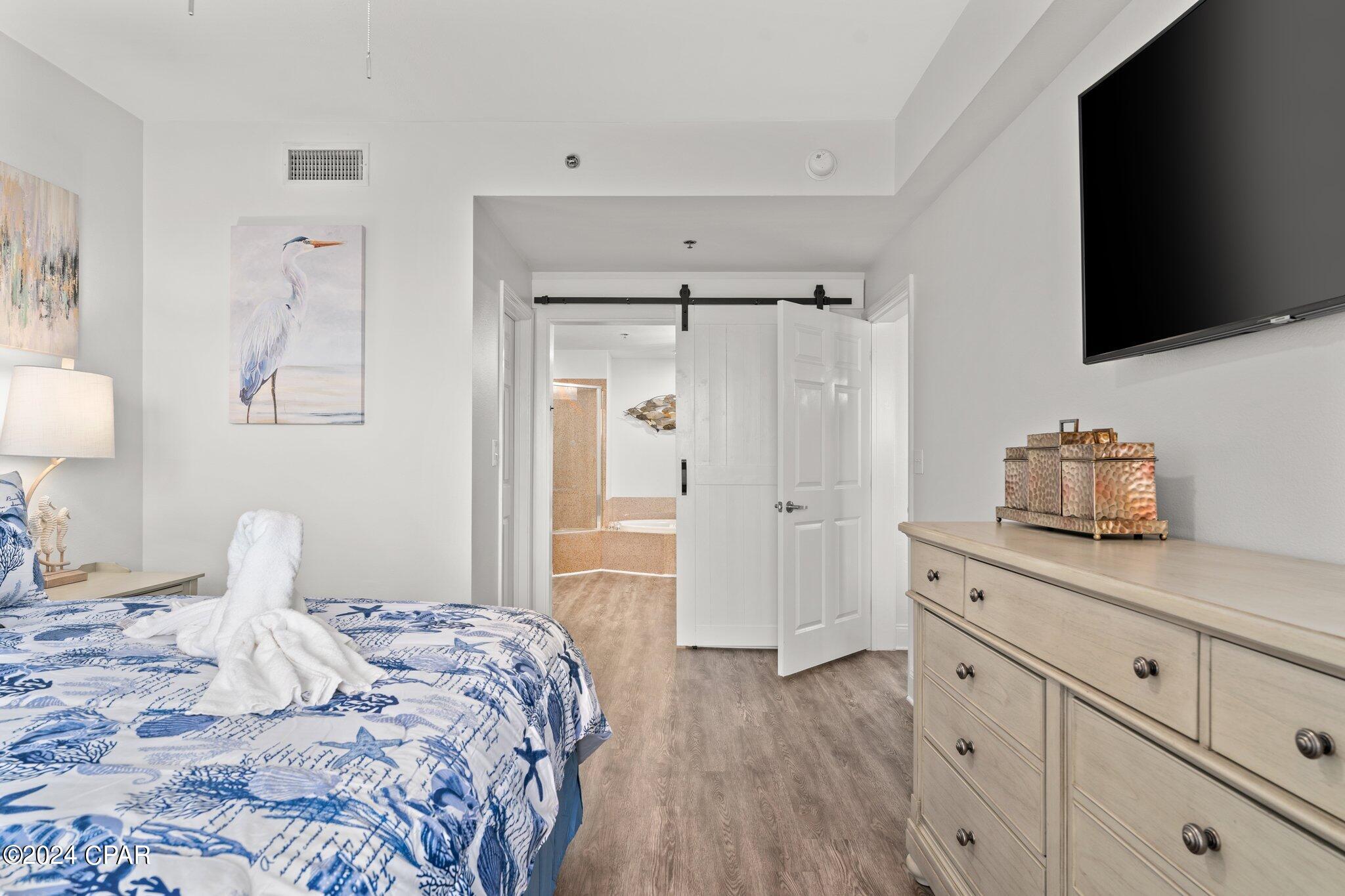 Laketown Wharf - Residential Lease