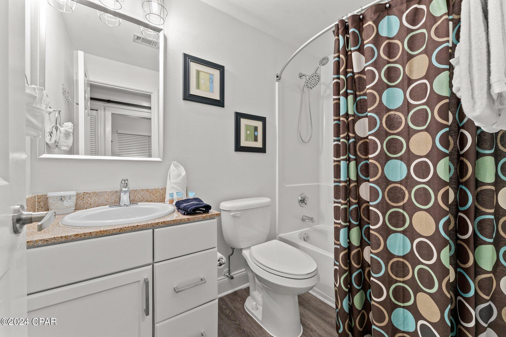 Laketown Wharf - Residential Lease