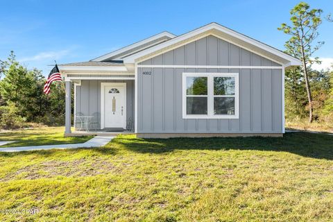 A home in Chipley