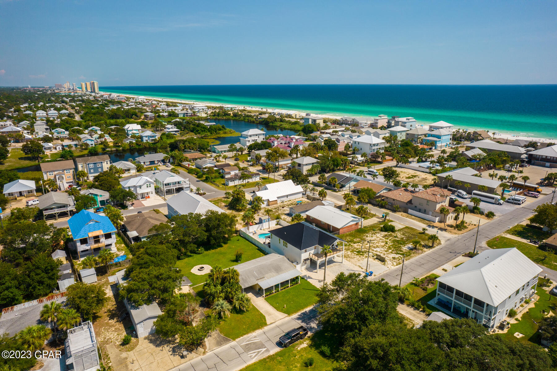 Laguna Beach Estates 9th Add - Residential