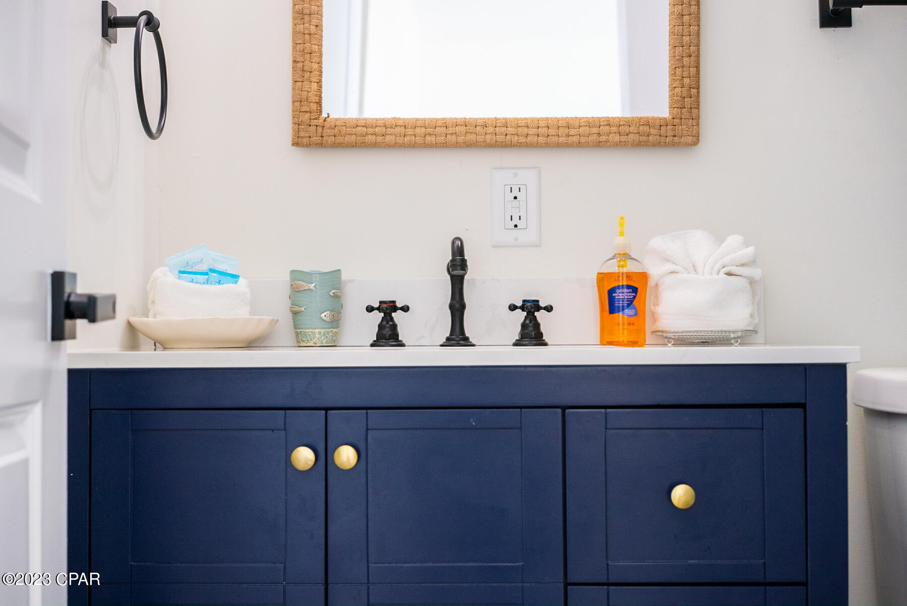 Laguna Beach Estates 9th Add - Residential