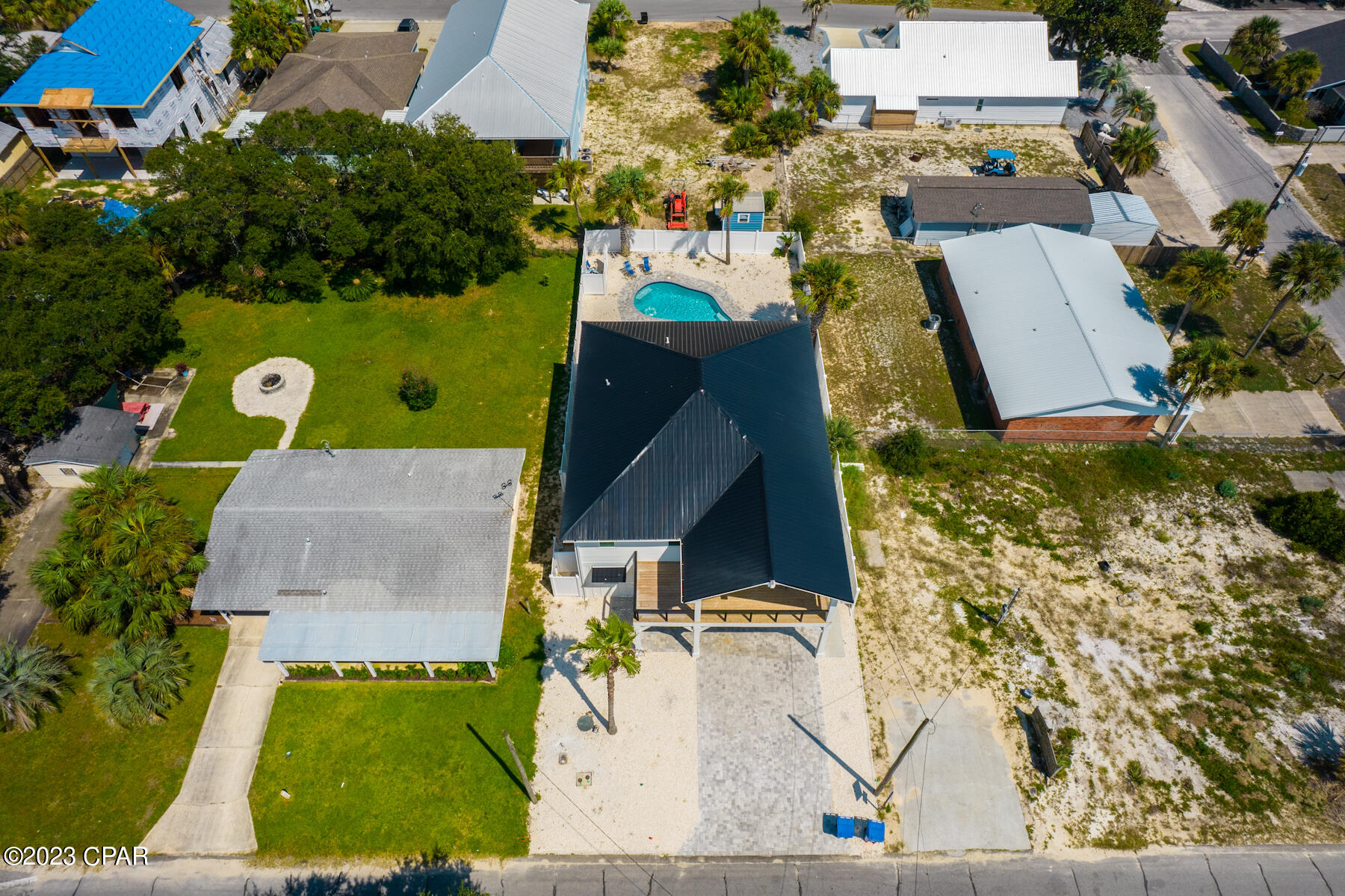 Laguna Beach Estates 9th Add - Residential